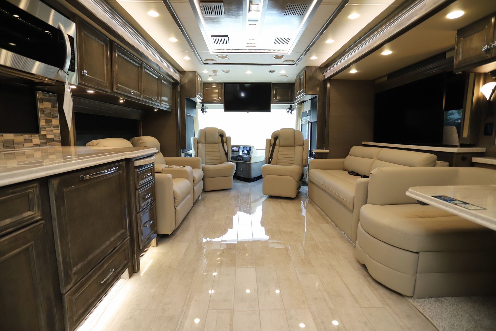 New 2022 Tiffin Motor Homes Phaeton 40IH Class A  For Sale