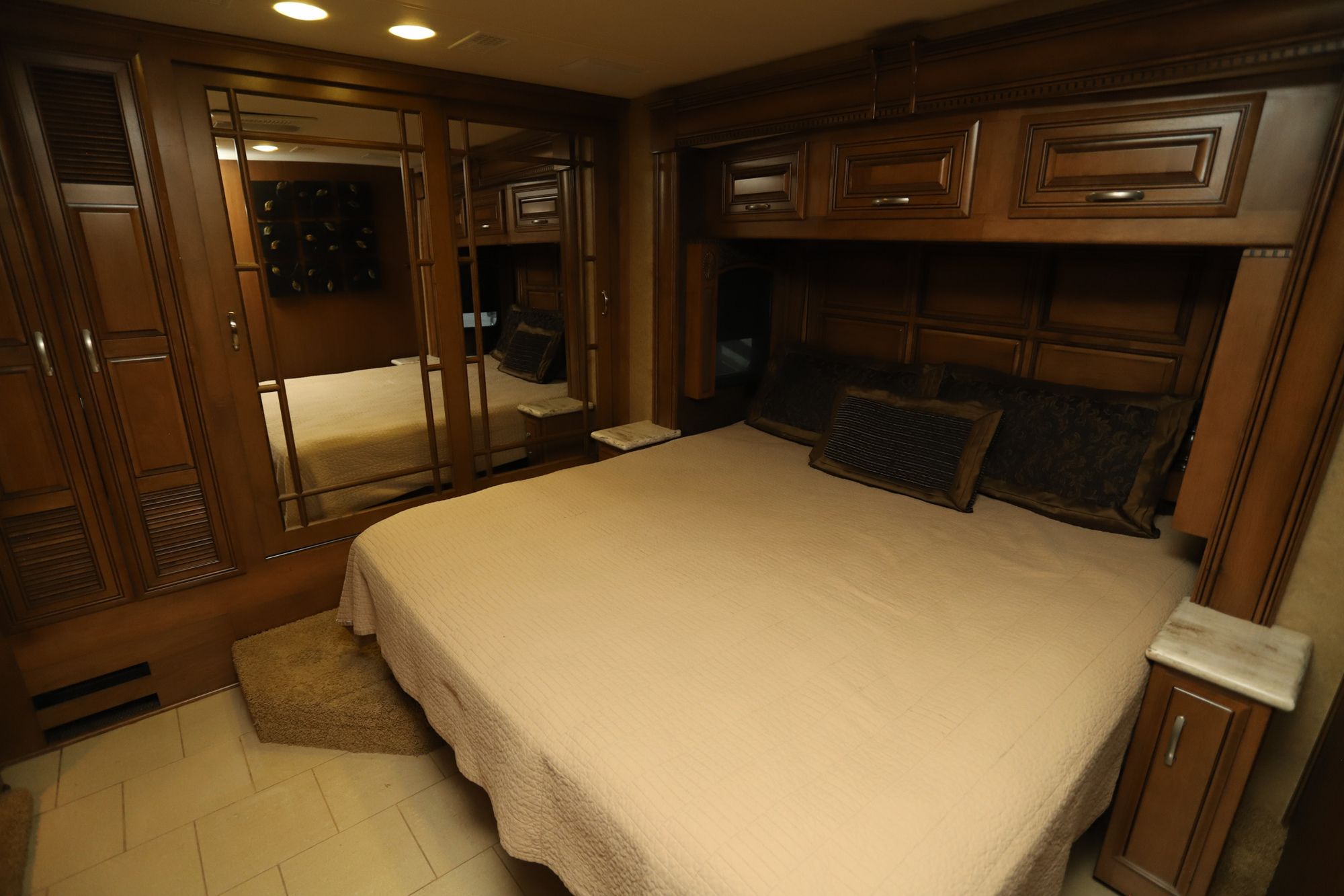 Used 2013 Entegra Anthem 44DLQ Class A  For Sale