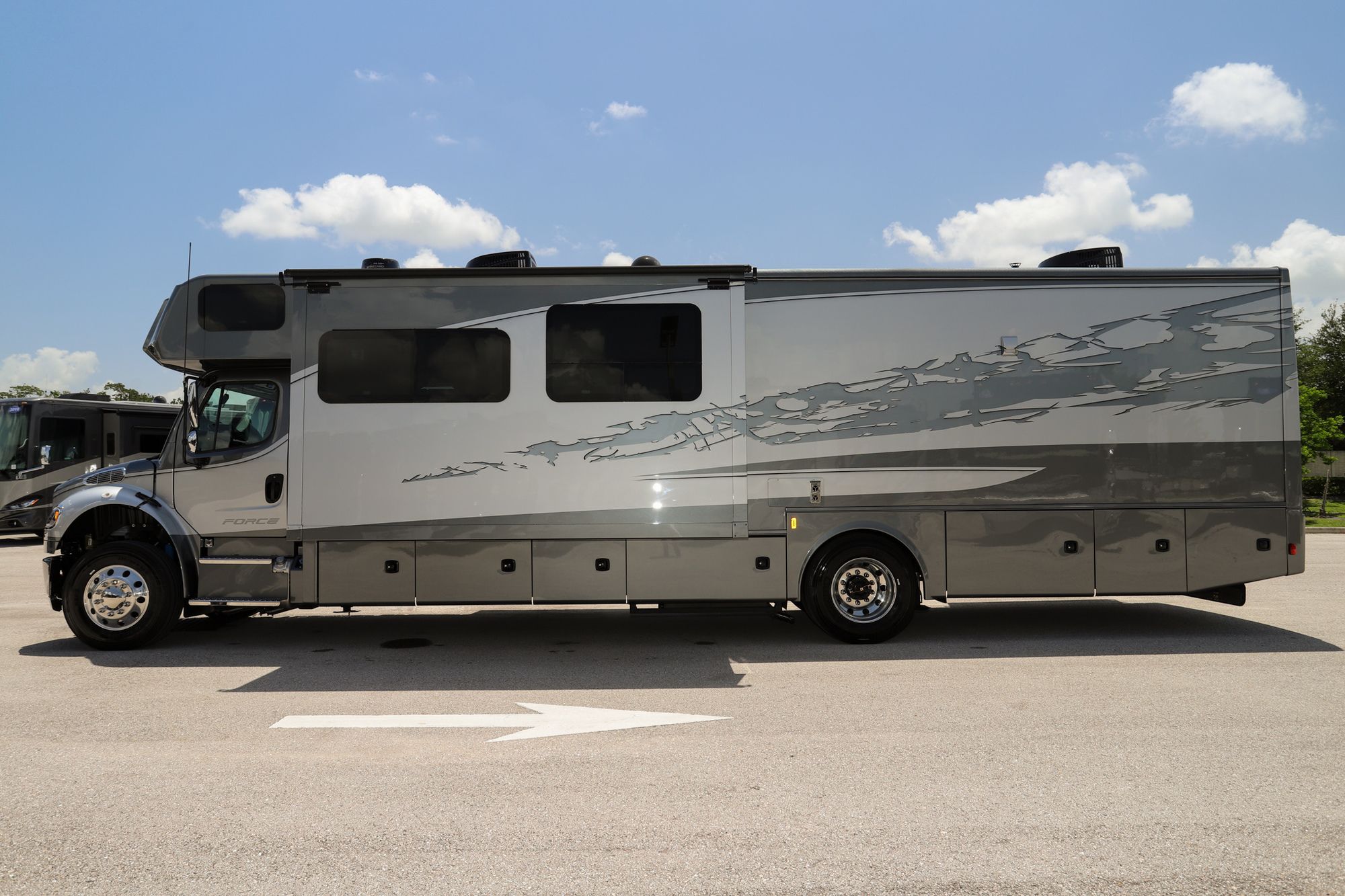 New 2022 Dynamax Force 37TS Super C  For Sale