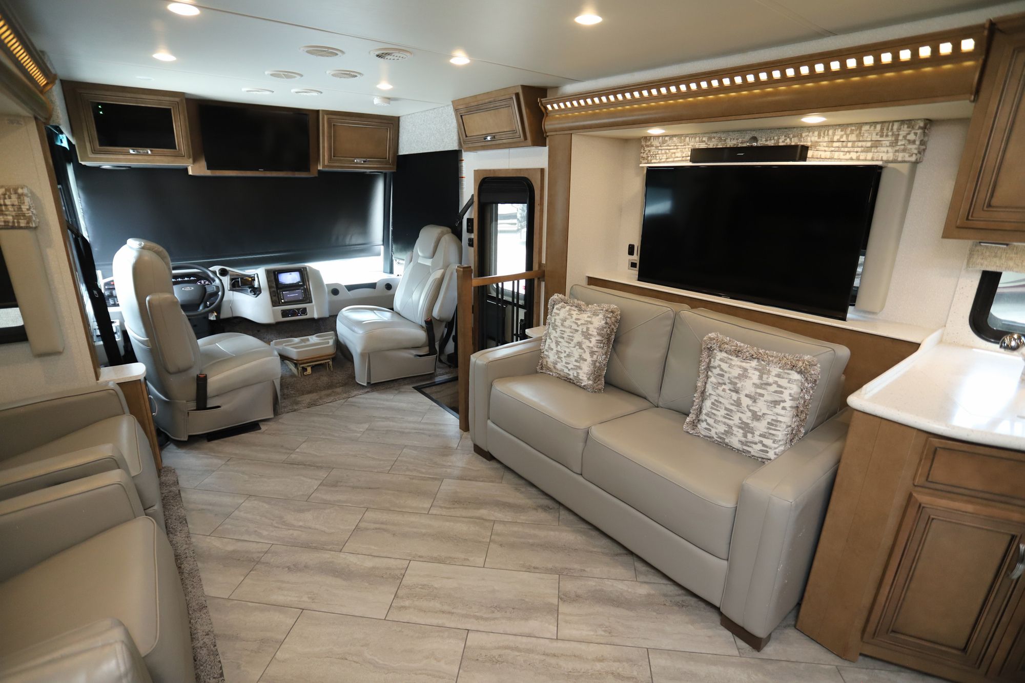 Used 2021 Newmar Bay Star 3626 Class A  For Sale