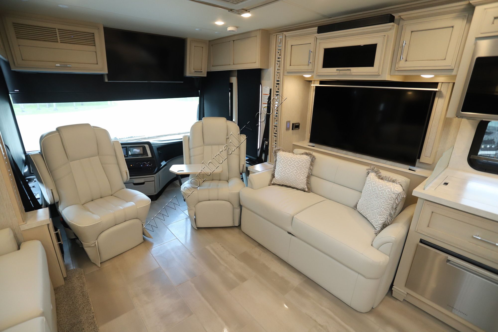 New 2022 Newmar Ventana 4326 Class A  For Sale