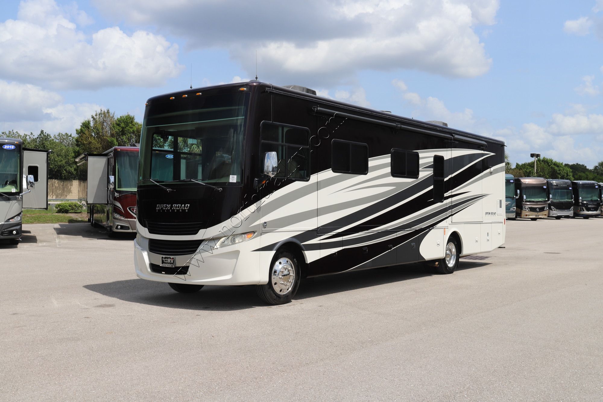 Used 2018 Tiffin Motor Homes Allegro 36LA Class A  For Sale