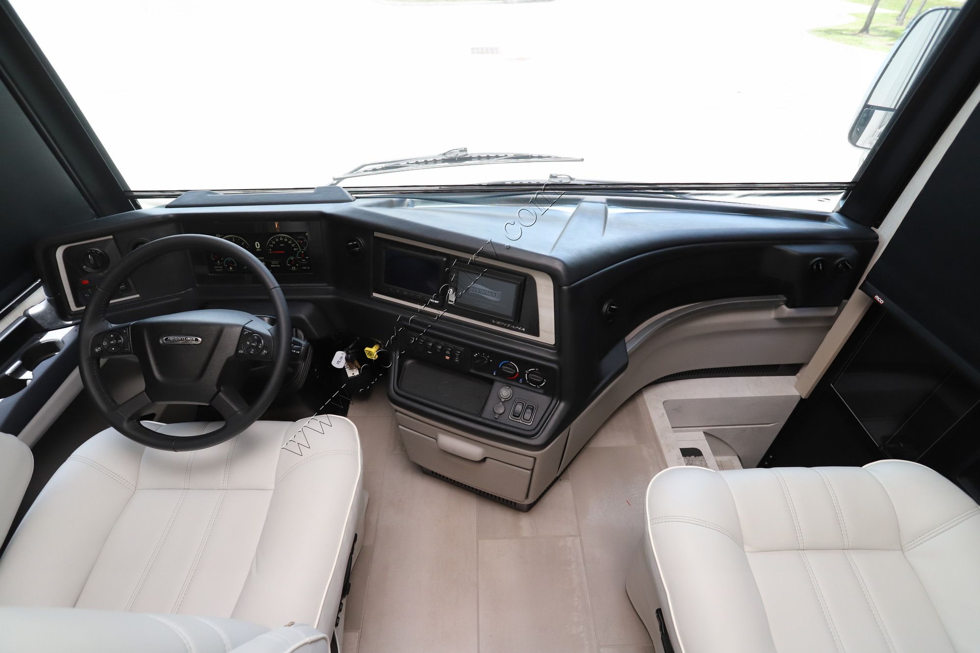 New 2022 Newmar Ventana 4326 Class A  For Sale