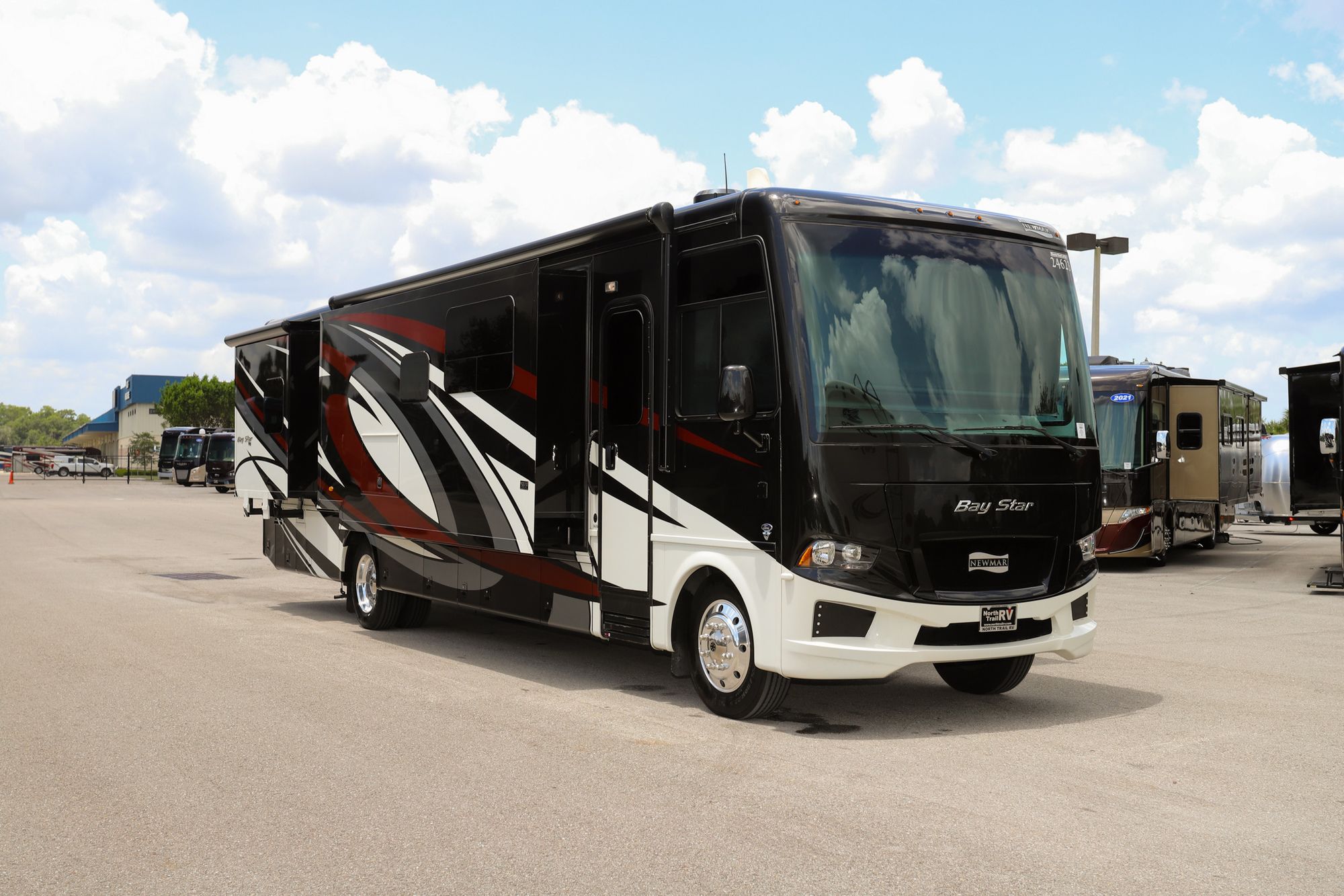 Used 2021 Newmar Bay Star 3626 Class A  For Sale