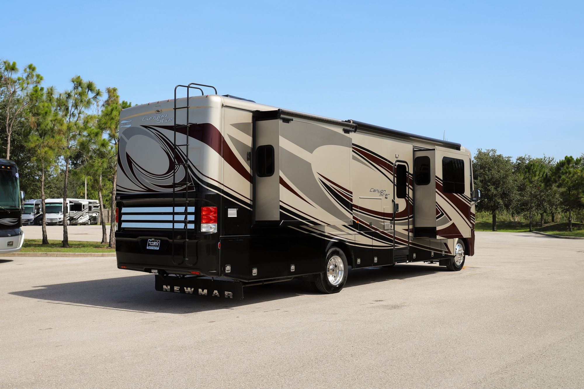 Used 2020 Newmar Canyon Star 3513 Class A  For Sale