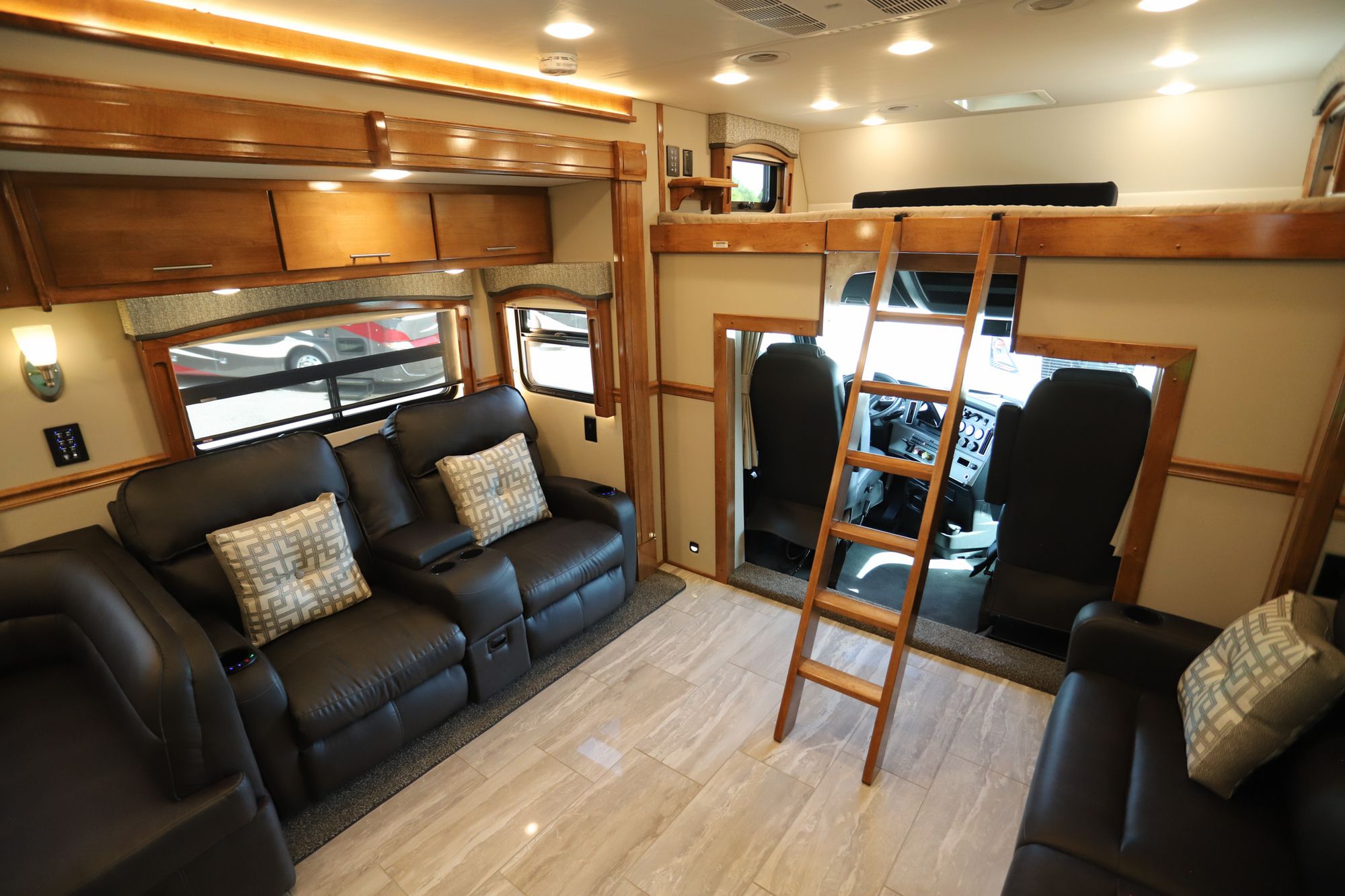 New 2022 Renegade Rv Classic 45CMR Super C  For Sale