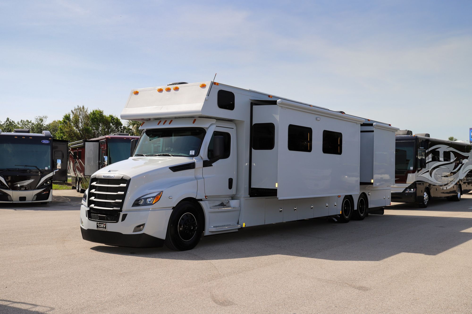 New 2022 Renegade Rv Classic 45CMR Super C  For Sale