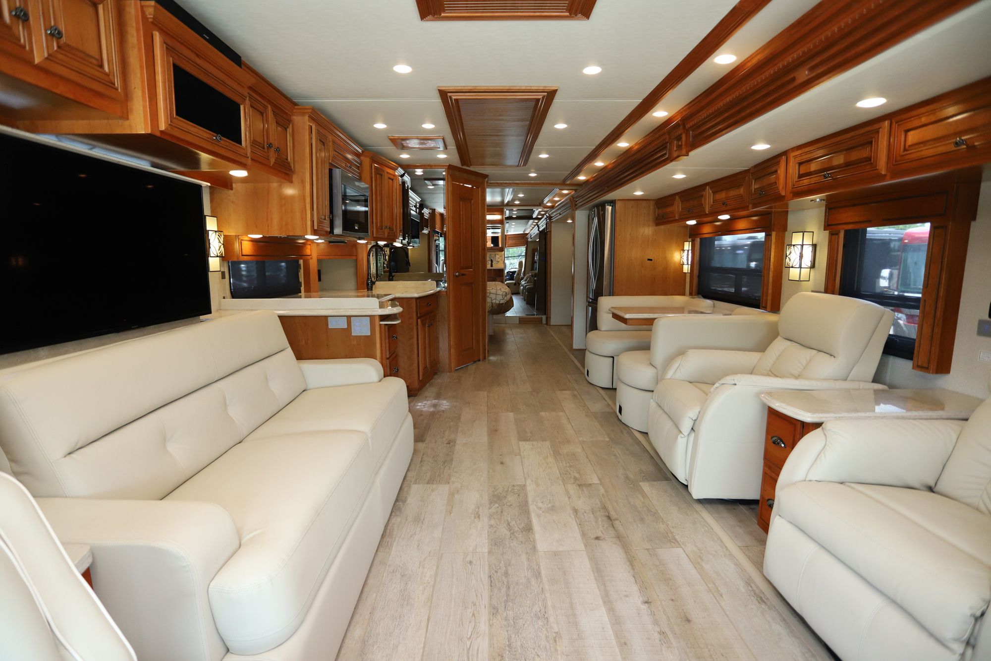 Used 2019 Newmar Dutch Star 4018 Class A  For Sale