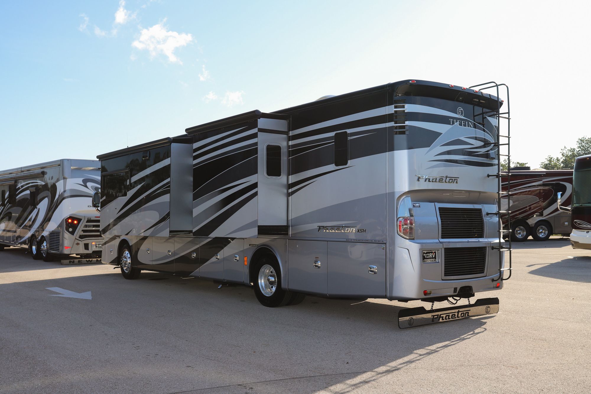 Used 2018 Tiffin Motor Homes Phaeton 40IH Class A  For Sale