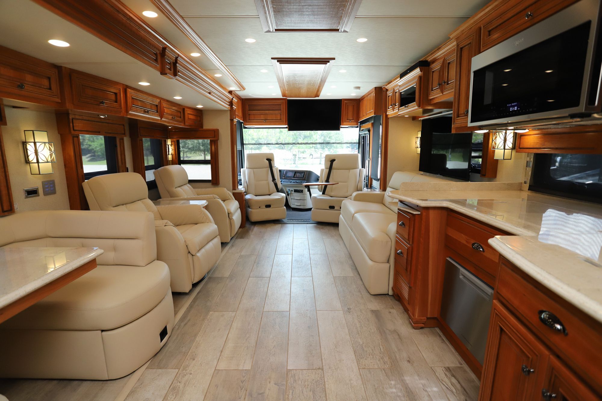 Used 2019 Newmar Dutch Star 4018 Class A  For Sale