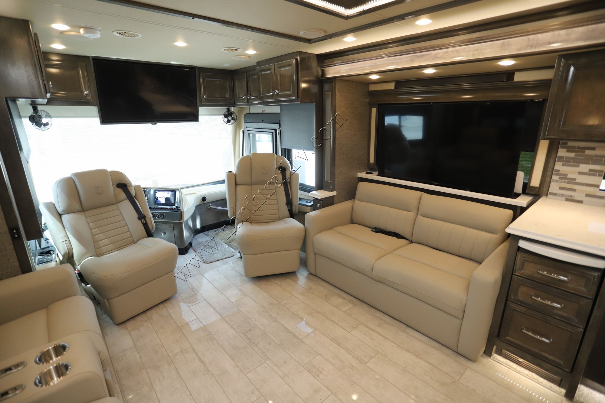 New 2022 Tiffin Motor Homes Phaeton 37BH Class A  For Sale