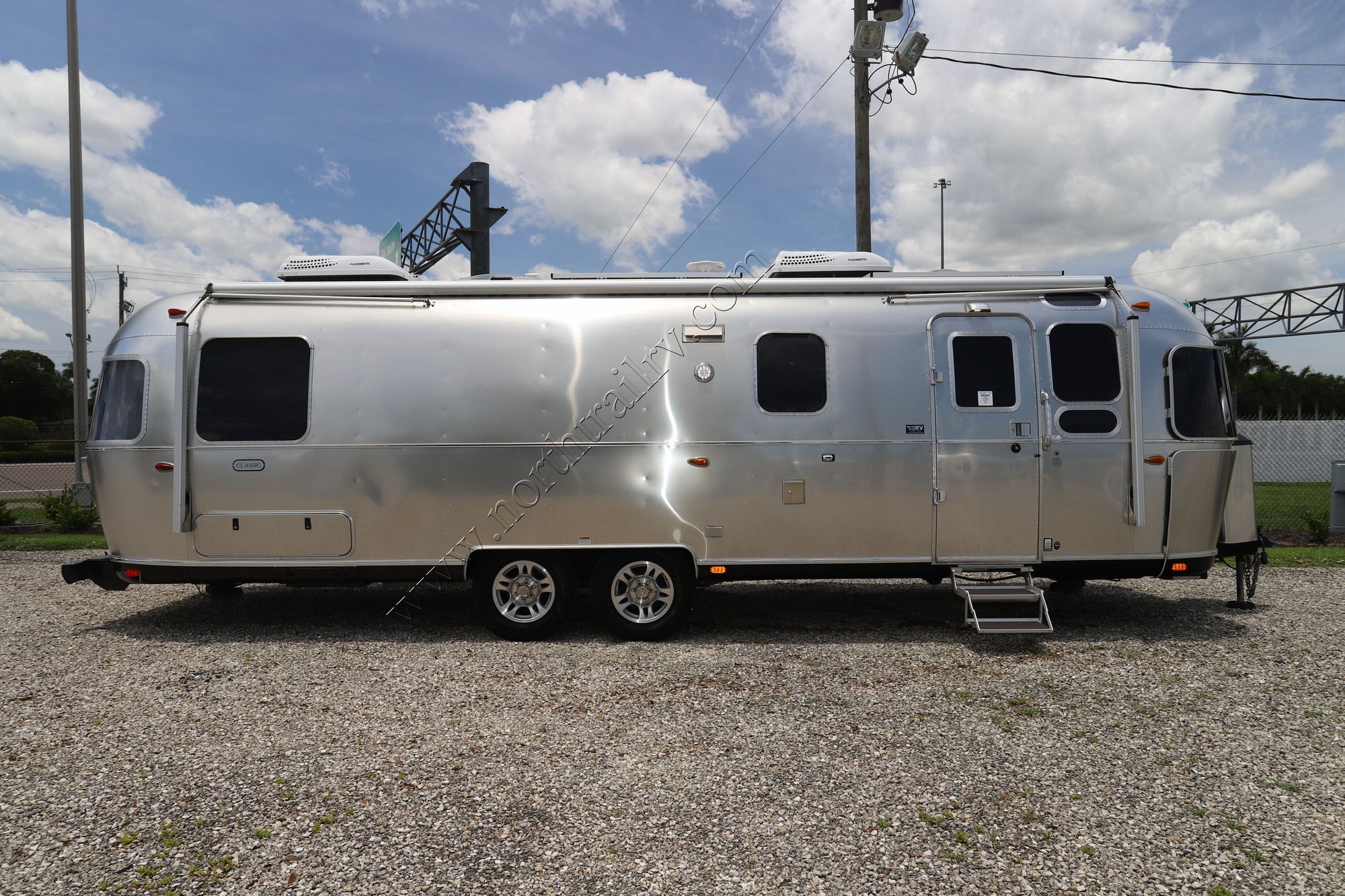 Used 2020 Airstream Classic 30RB Travel Trailer  For Sale