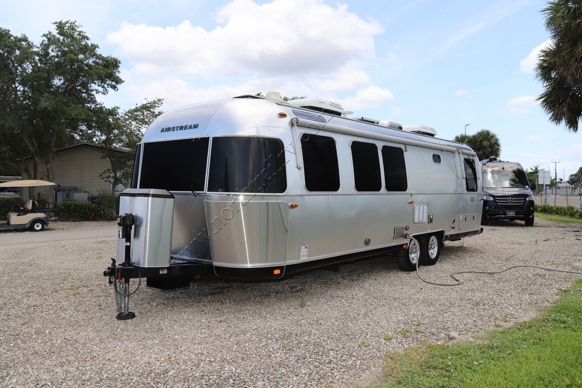 2020 Airstream Classic 30RB Travel Trailer Used  For Sale