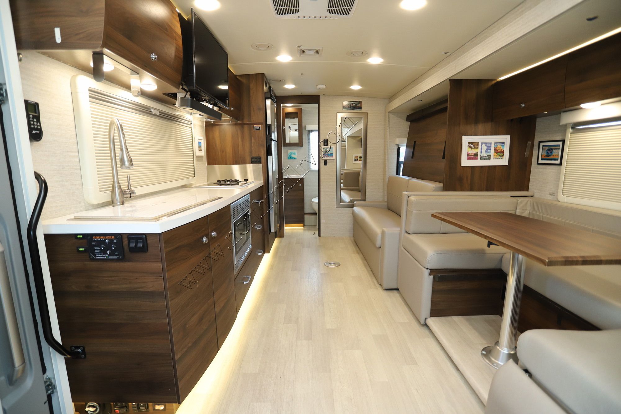 Used 2021 Winnebago View 24D Class C  For Sale