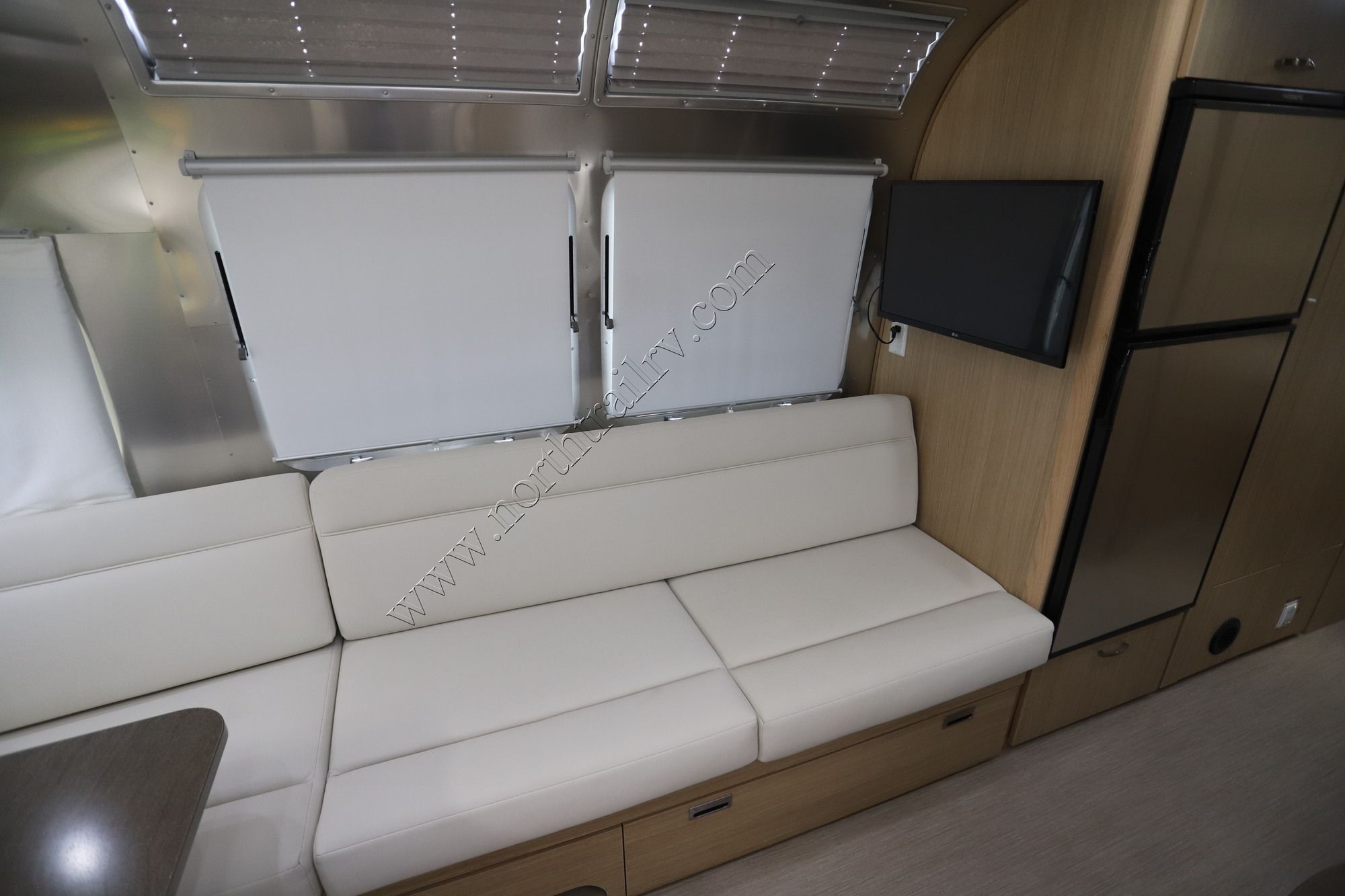 Used 2020 Airstream Flying Cloud 27FB Travel Trailer  For Sale