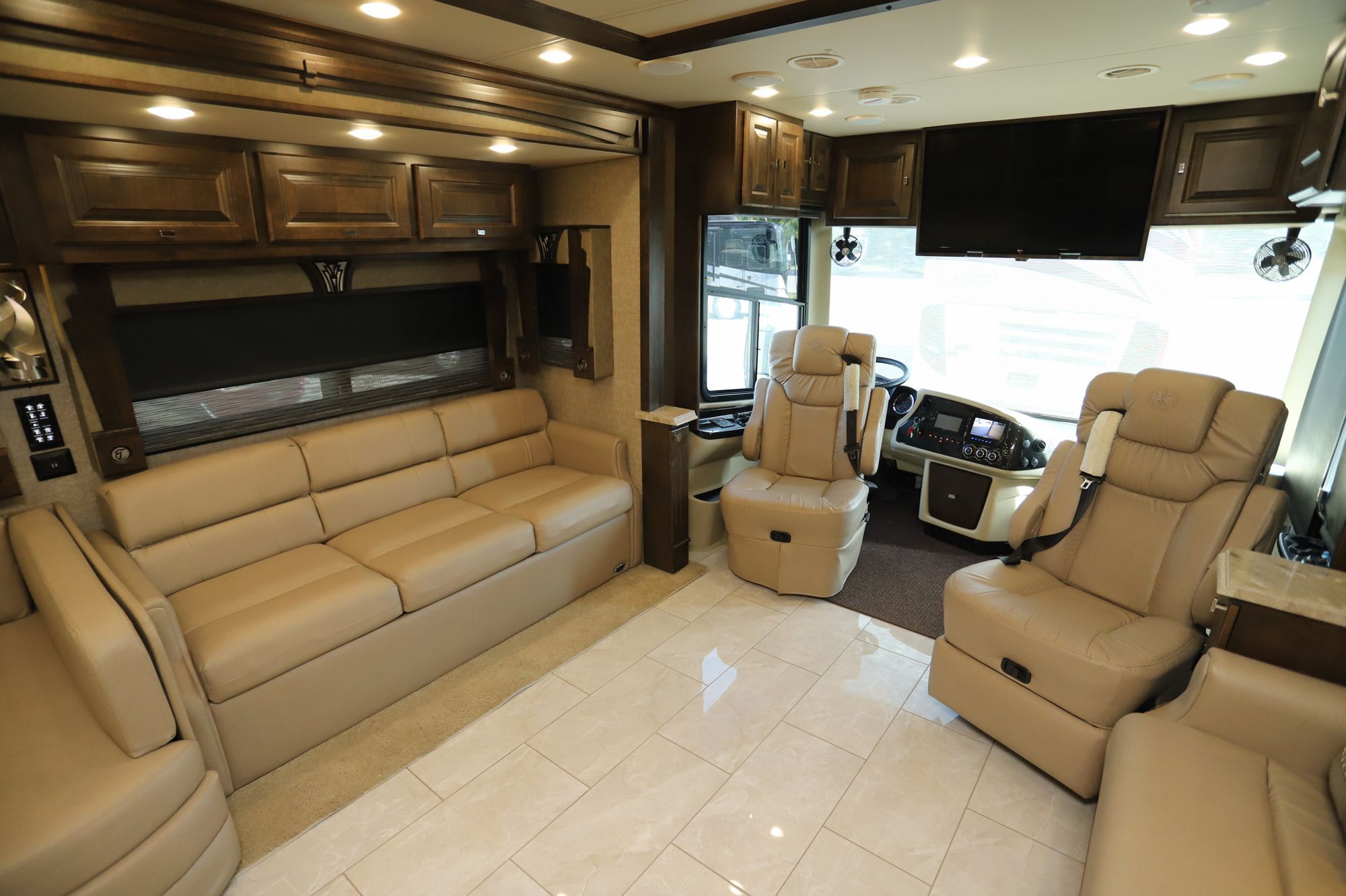 Used 2017 Tiffin Motor Homes Phaeton 40QBH Class A  For Sale