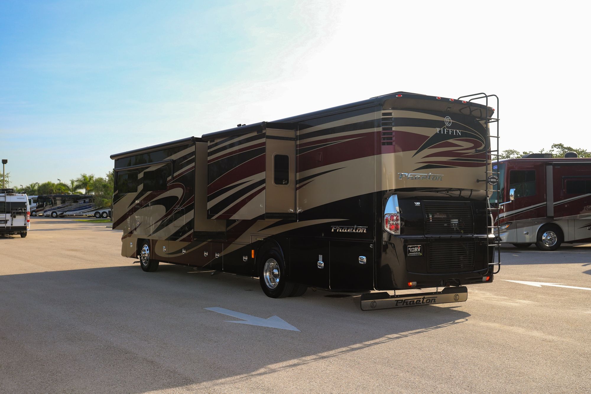 Used 2017 Tiffin Motor Homes Phaeton 40QBH Class A  For Sale