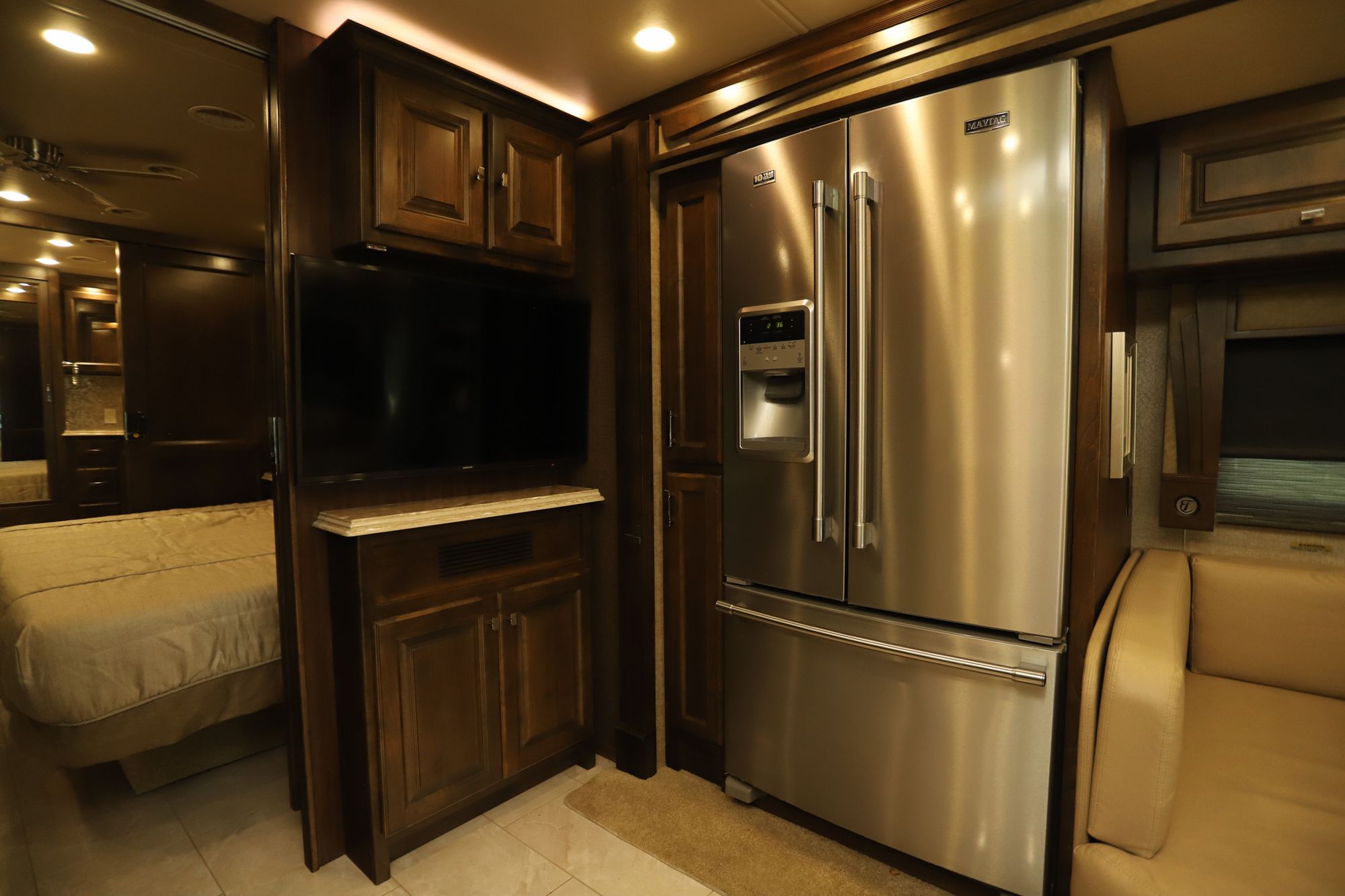 Used 2017 Tiffin Motor Homes Phaeton 40QBH Class A  For Sale