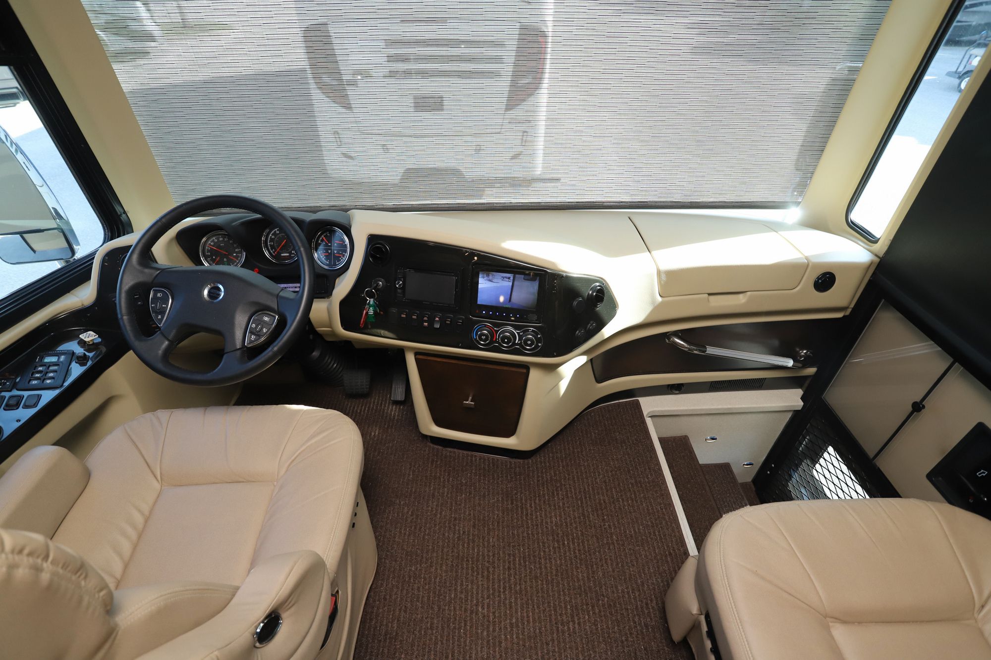 Used 2017 Tiffin Motor Homes Phaeton 40QBH Class A  For Sale