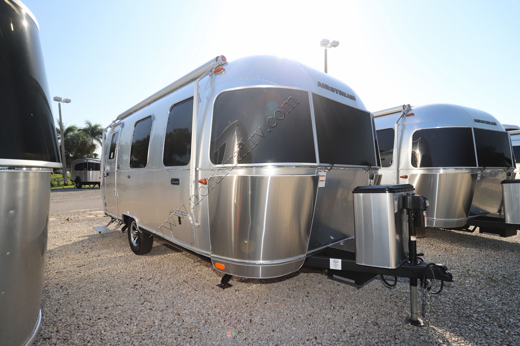 New 2022 Airstream Caravel 22FB Travel Trailer  For Sale