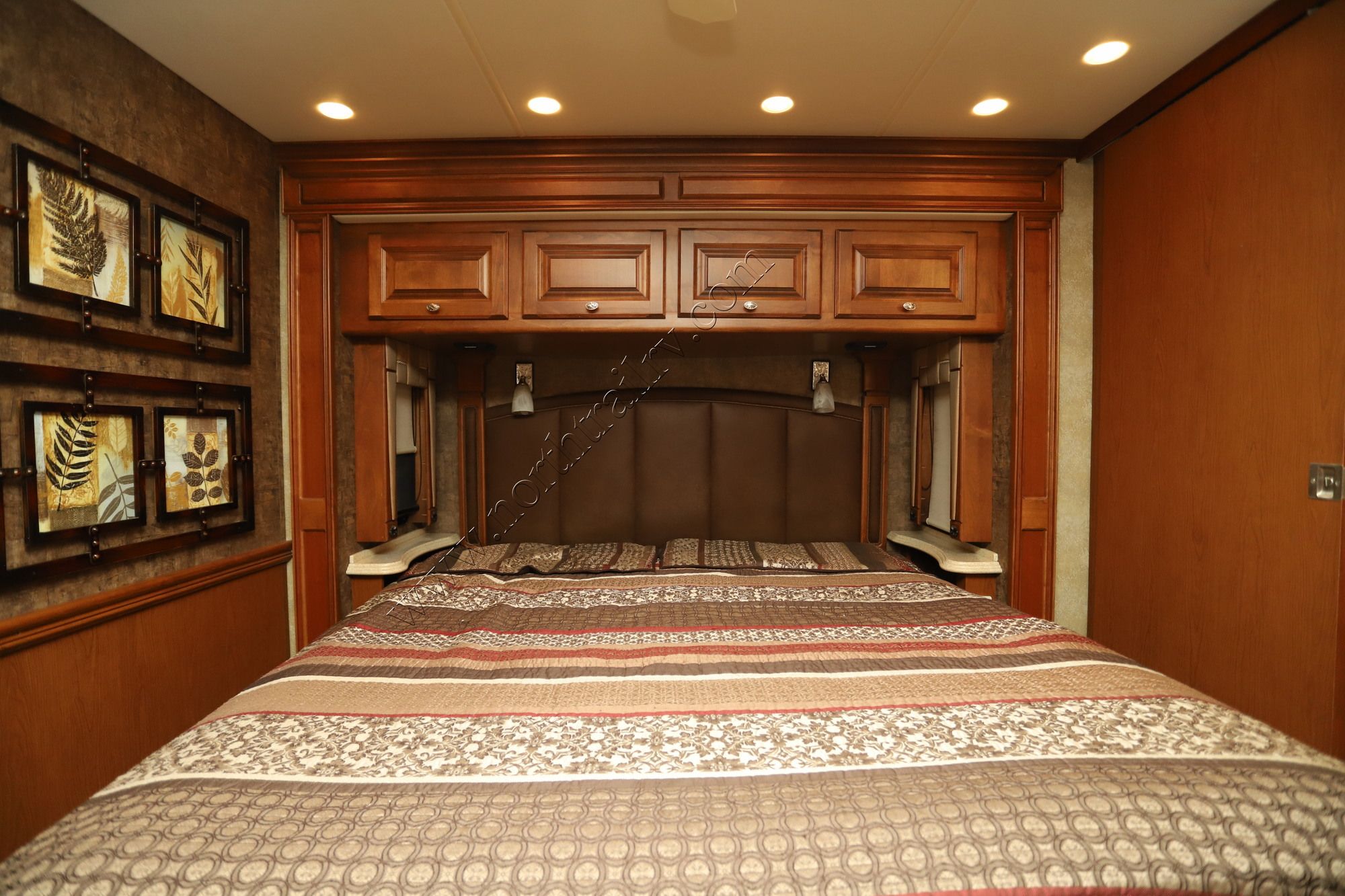 Used 2011 Tiffin Motor Homes Phaeton 42QBH Class A  For Sale