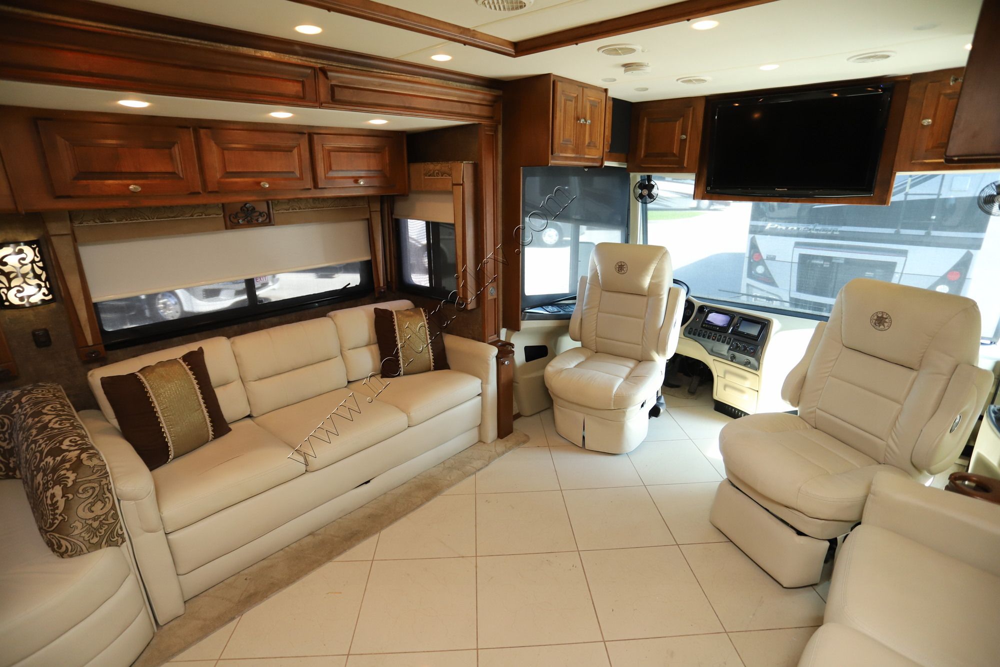 Used 2011 Tiffin Motor Homes Phaeton 42QBH Class A  For Sale