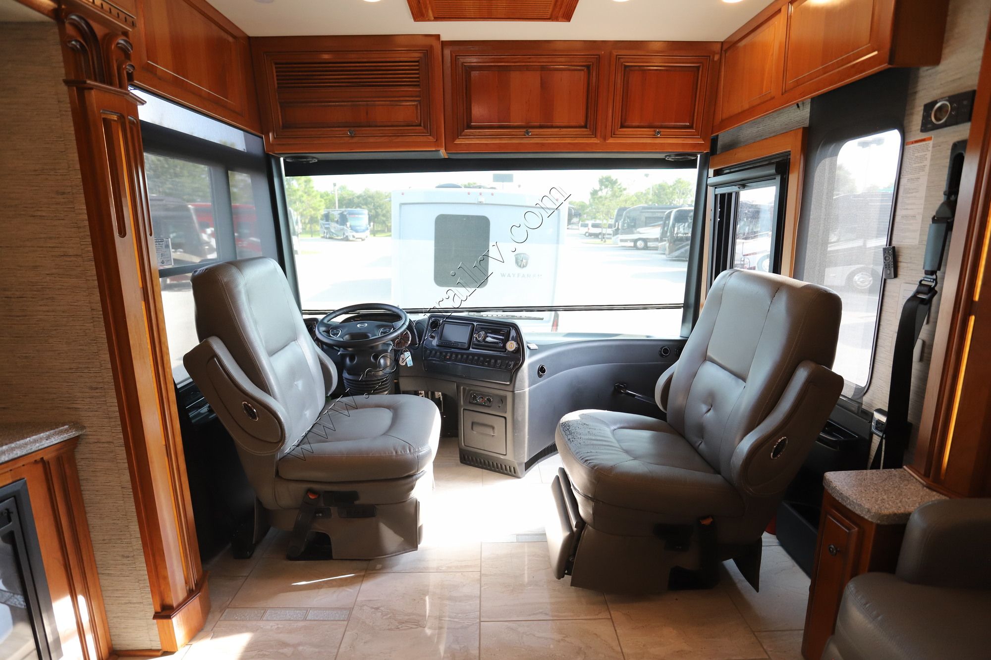 Used 2018 Newmar Dutch Star 4018 Class A  For Sale