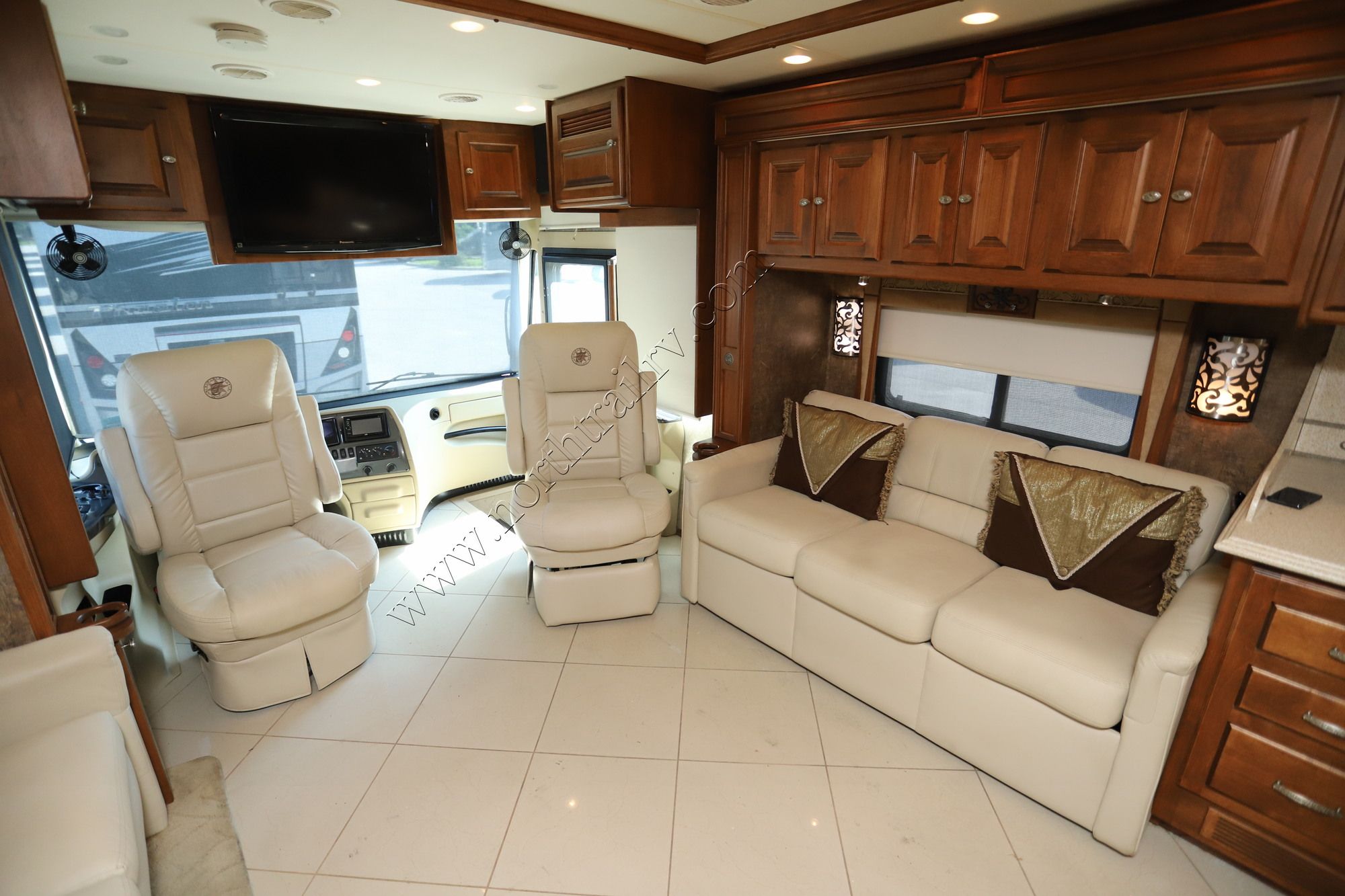 Used 2011 Tiffin Motor Homes Phaeton 42QBH Class A  For Sale