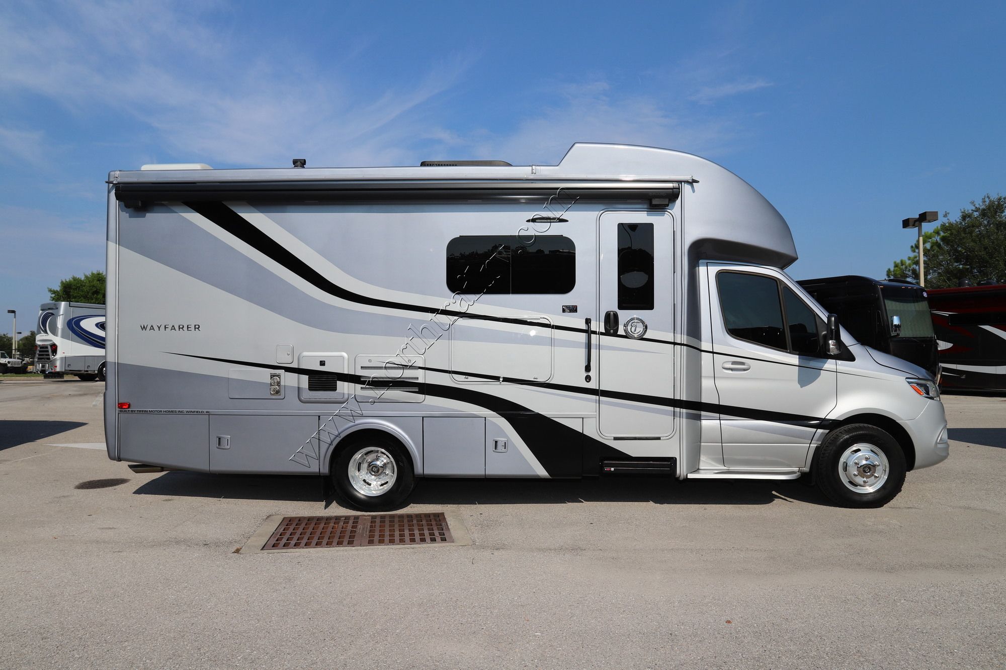 Used 2021 Tiffin Motor Homes Wayfarer 25RW Class C  For Sale