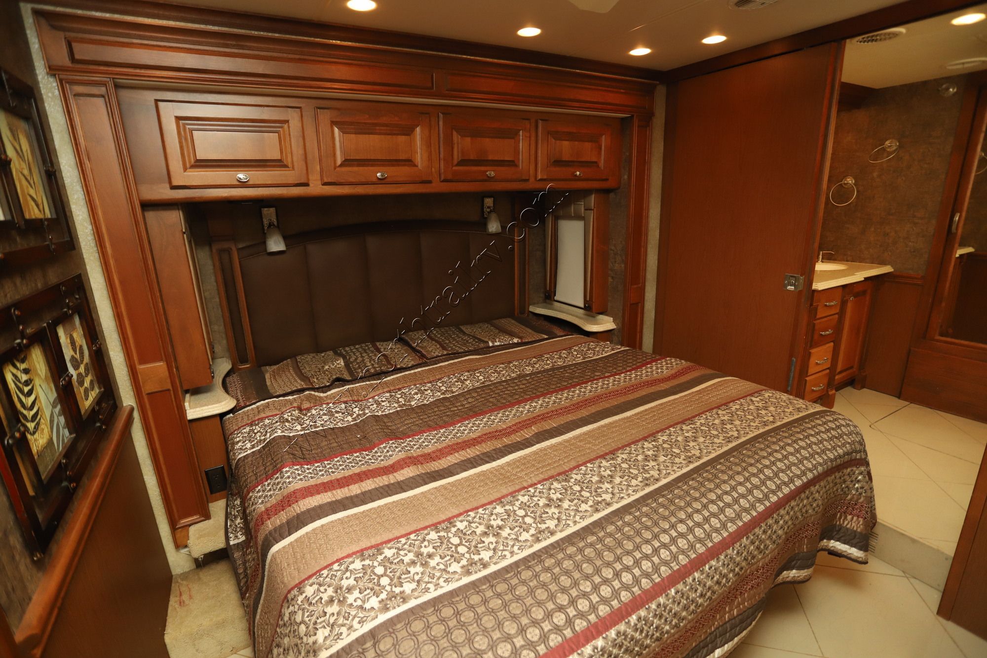 Used 2011 Tiffin Motor Homes Phaeton 42QBH Class A  For Sale