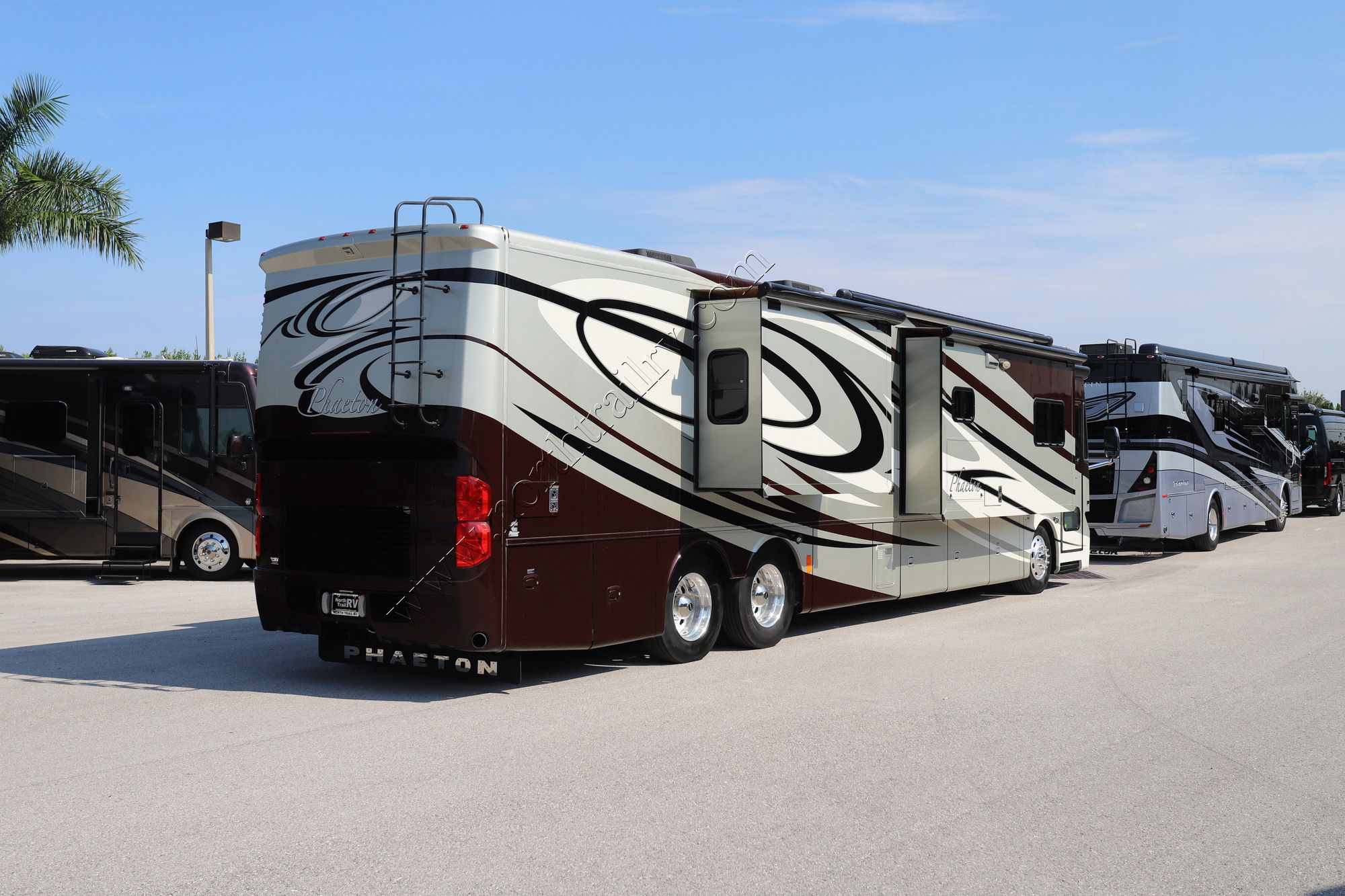 Used 2011 Tiffin Motor Homes Phaeton 42QBH Class A  For Sale