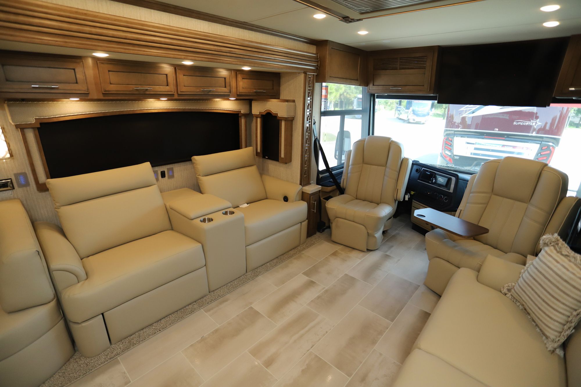 New 2022 Newmar Ventana 4369 Class A  For Sale