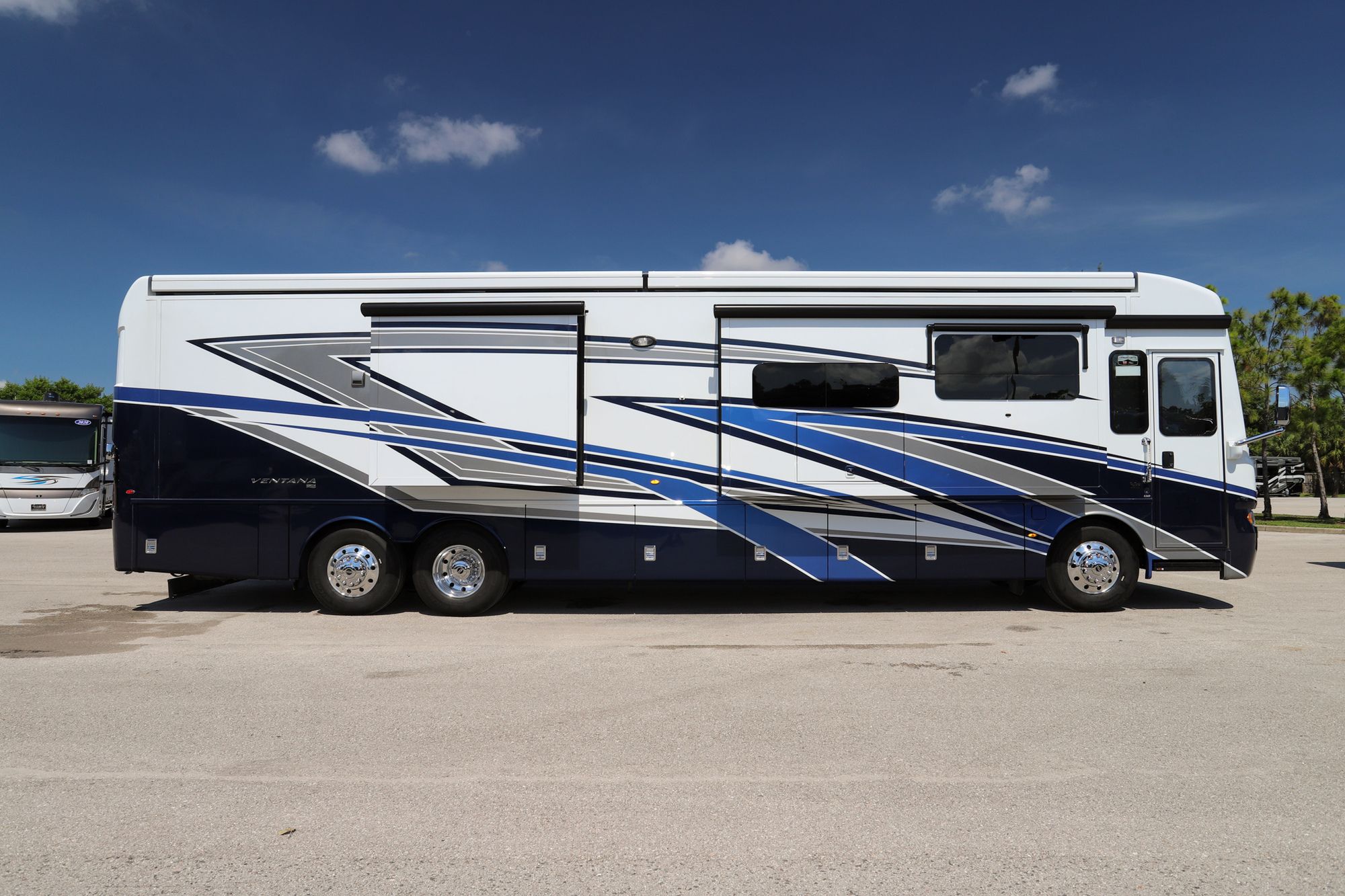 New 2022 Newmar Ventana 4369 Class A  For Sale