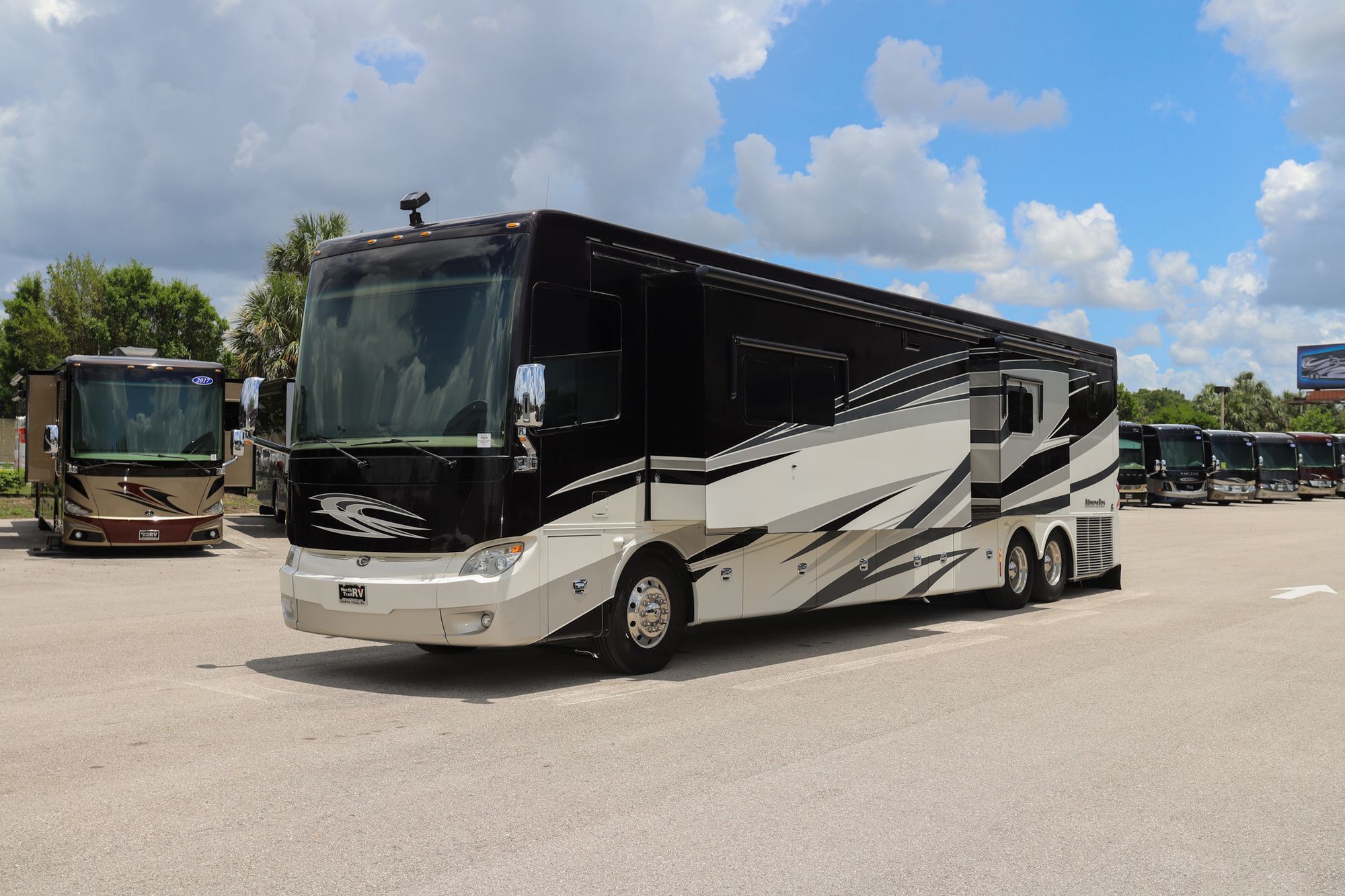 Used 2014 Tiffin Motor Homes Allegro Bus 45LP Class A  For Sale