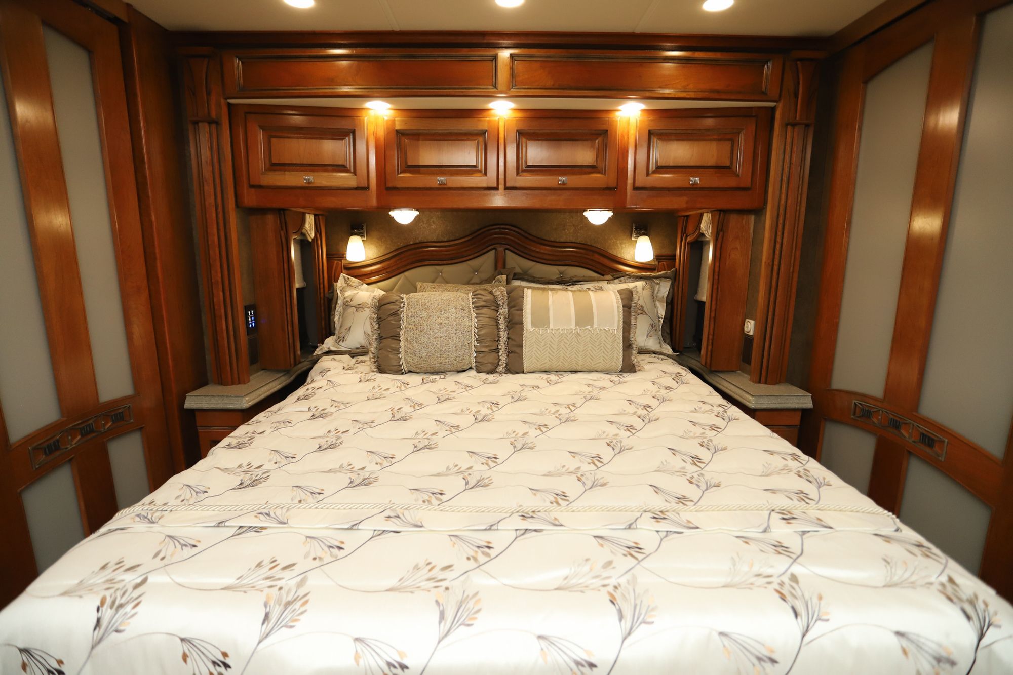 Used 2014 Tiffin Motor Homes Allegro Bus 45LP Class A  For Sale