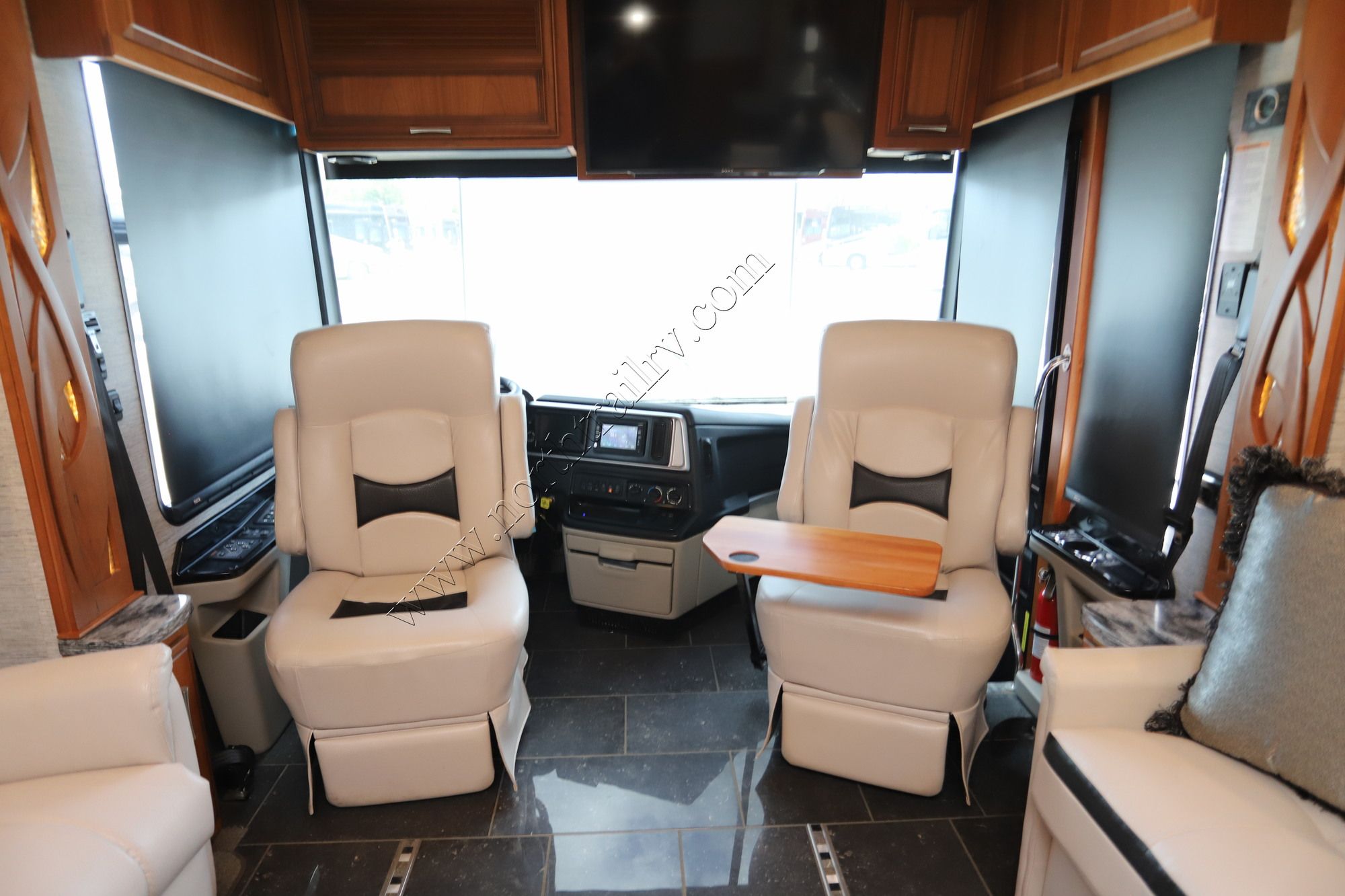 Used 2018 Newmar Ventana 4002 Class A  For Sale