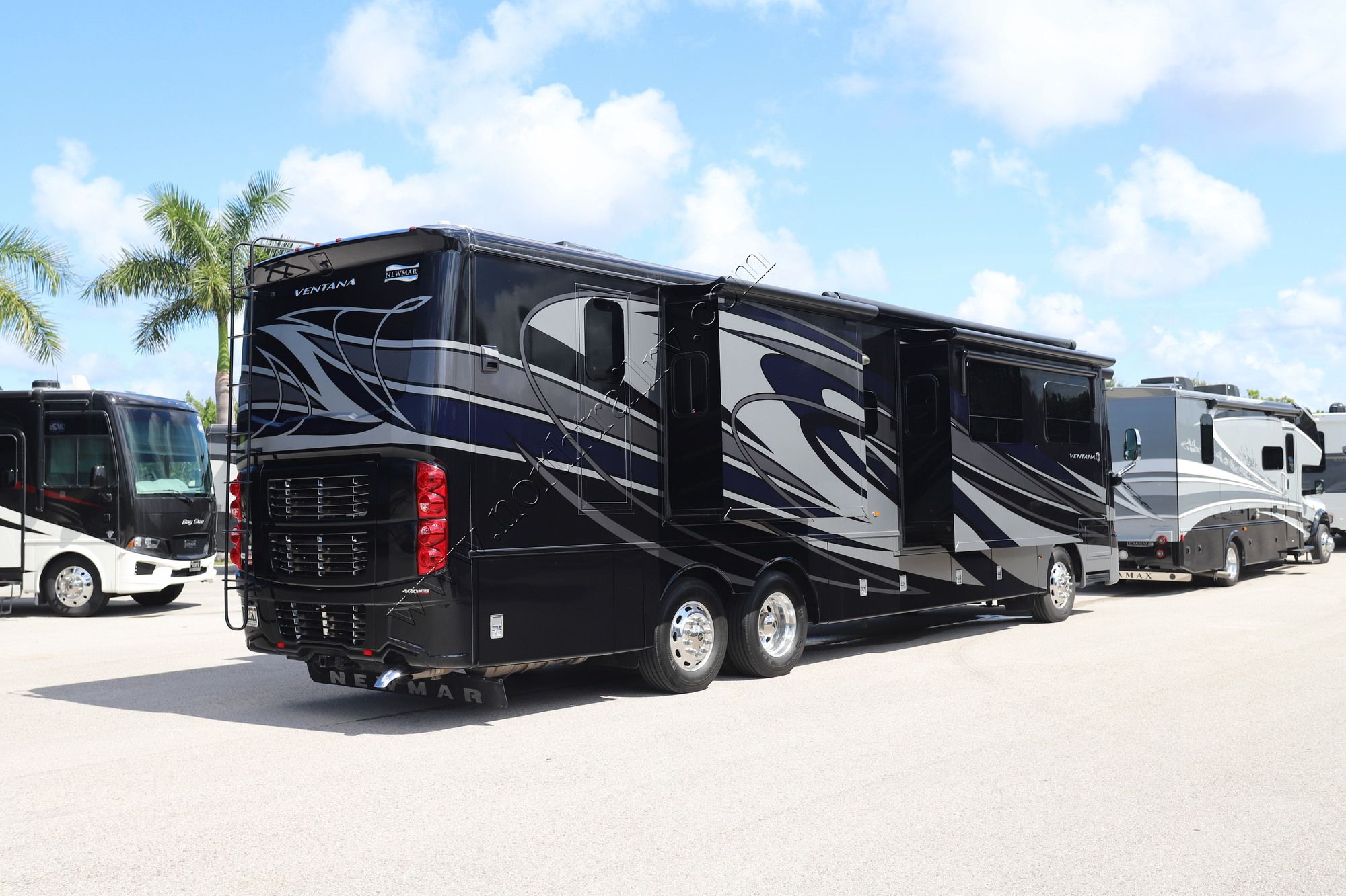 Used 2018 Newmar Ventana 4002 Class A  For Sale