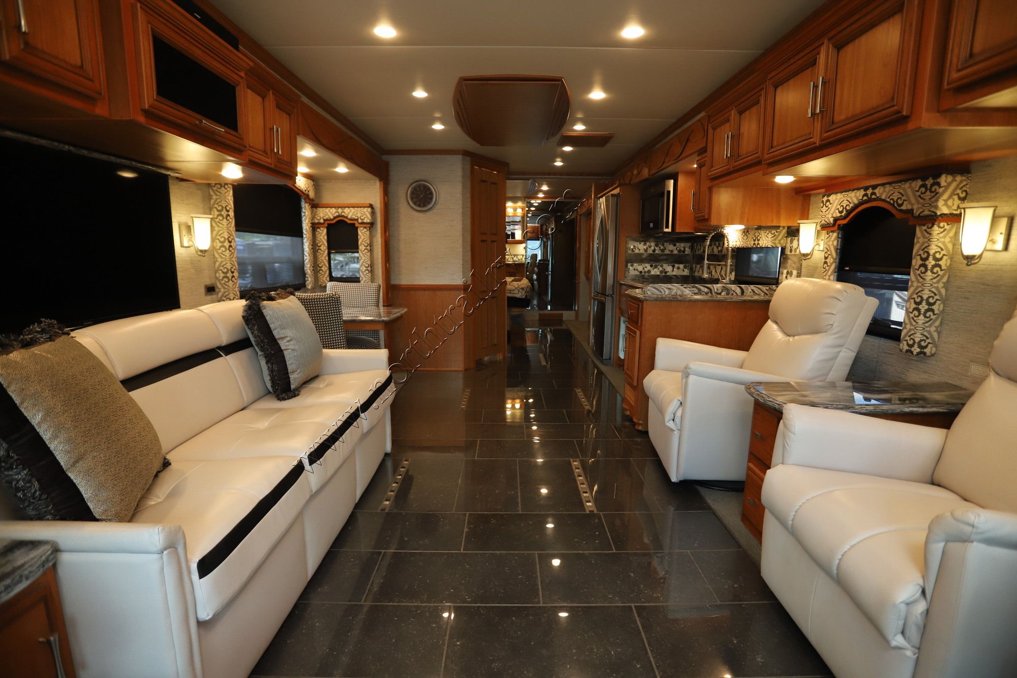 Used 2018 Newmar Ventana 4002 Class A  For Sale