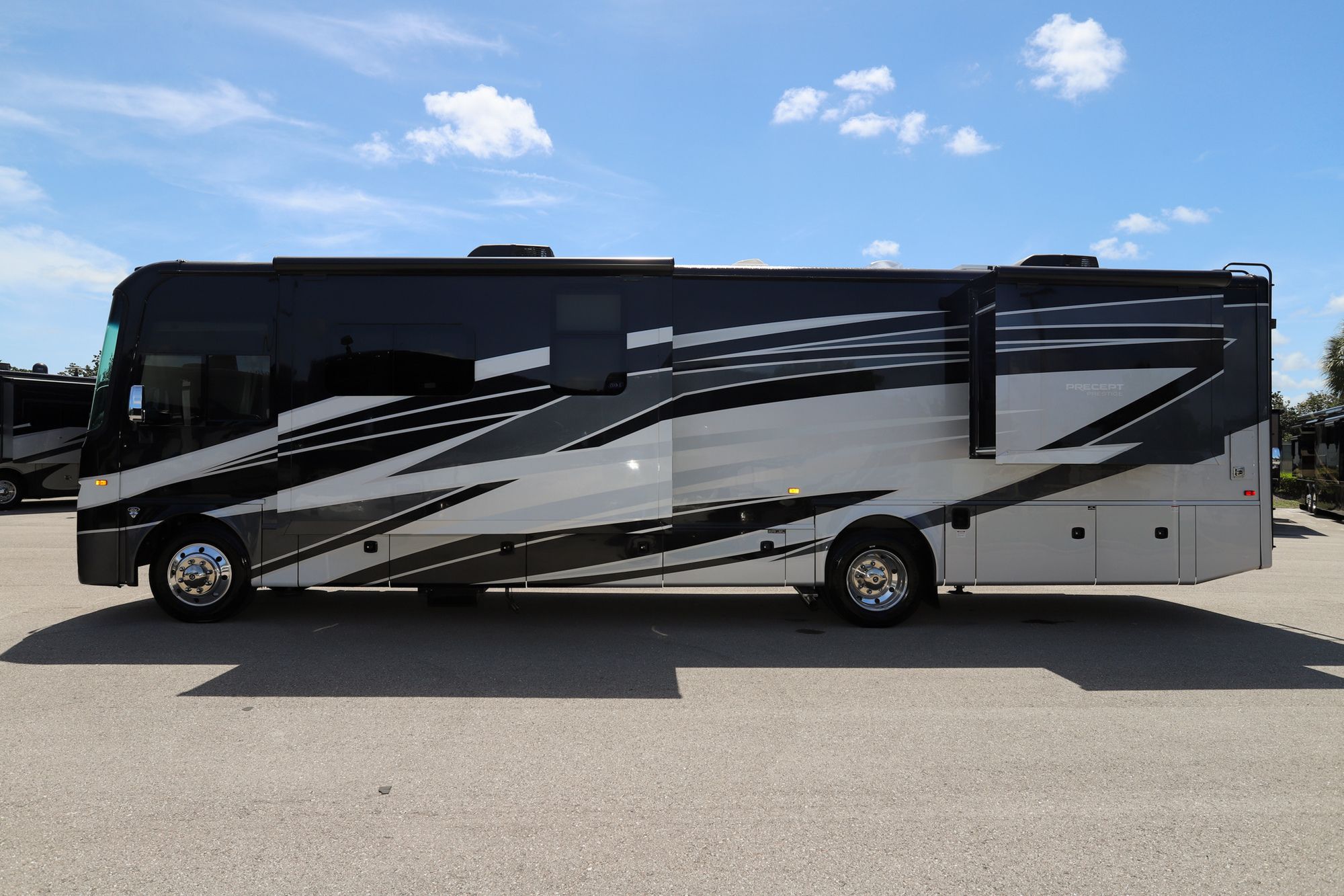 New 2023 Jayco Precept 36H Class A  For Sale