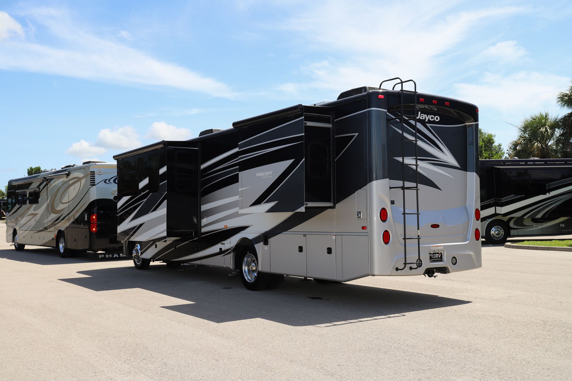 New 2023 Jayco Precept 36H Class A  For Sale