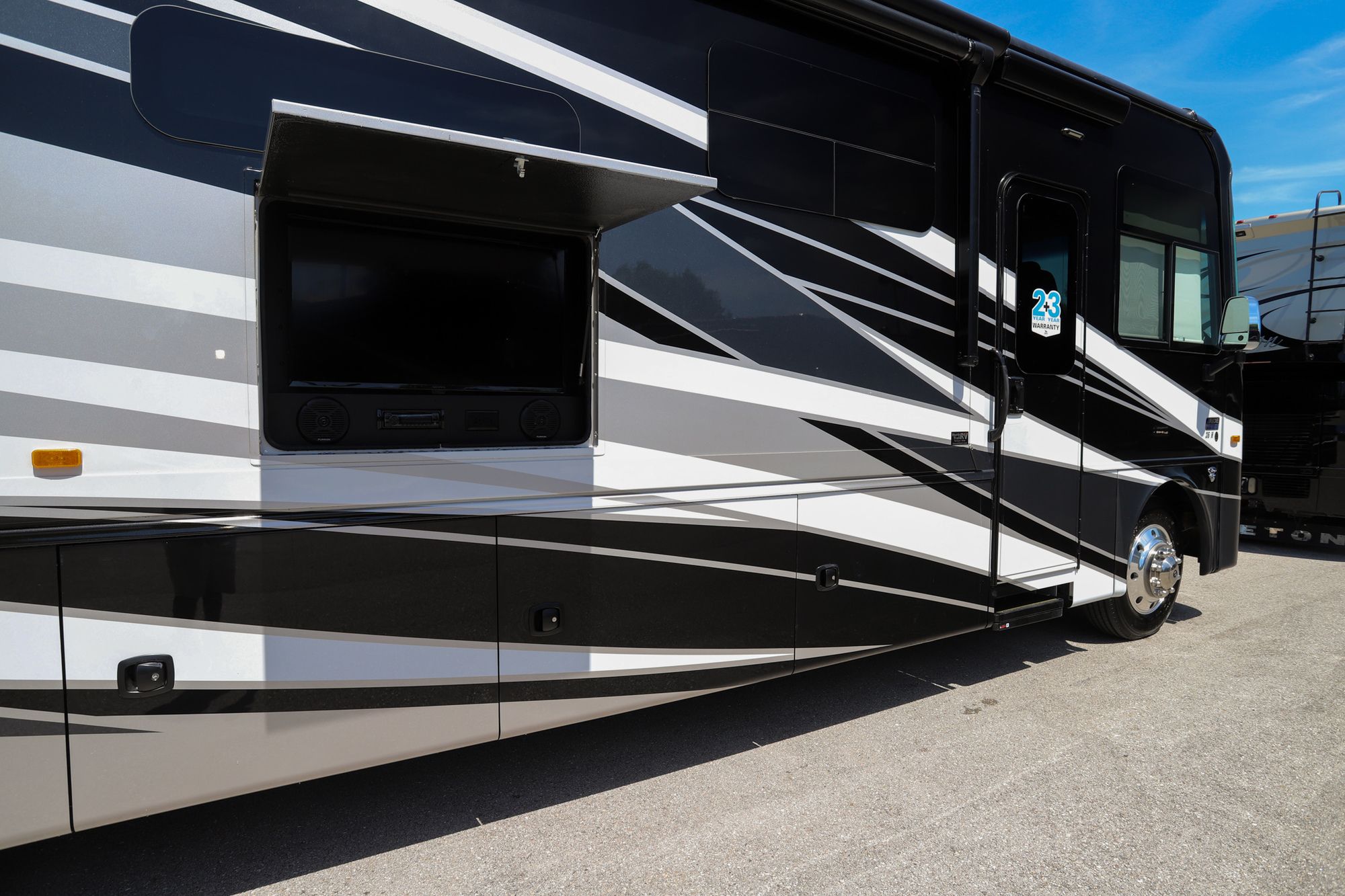 New 2023 Jayco Precept 36H Class A  For Sale