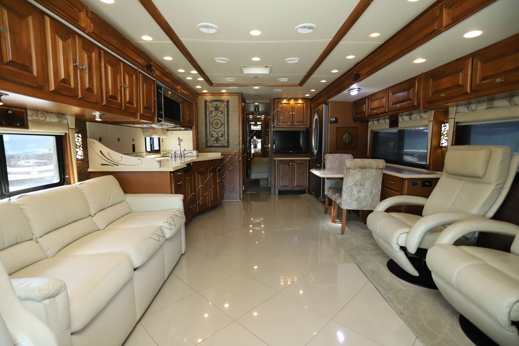 Used 2011 Tiffin Motor Homes Phaeton 40QBH Class A  For Sale