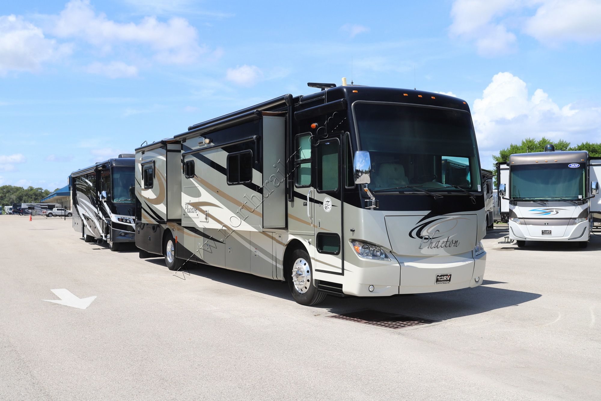 Used 2011 Tiffin Motor Homes Phaeton 40QBH Class A  For Sale