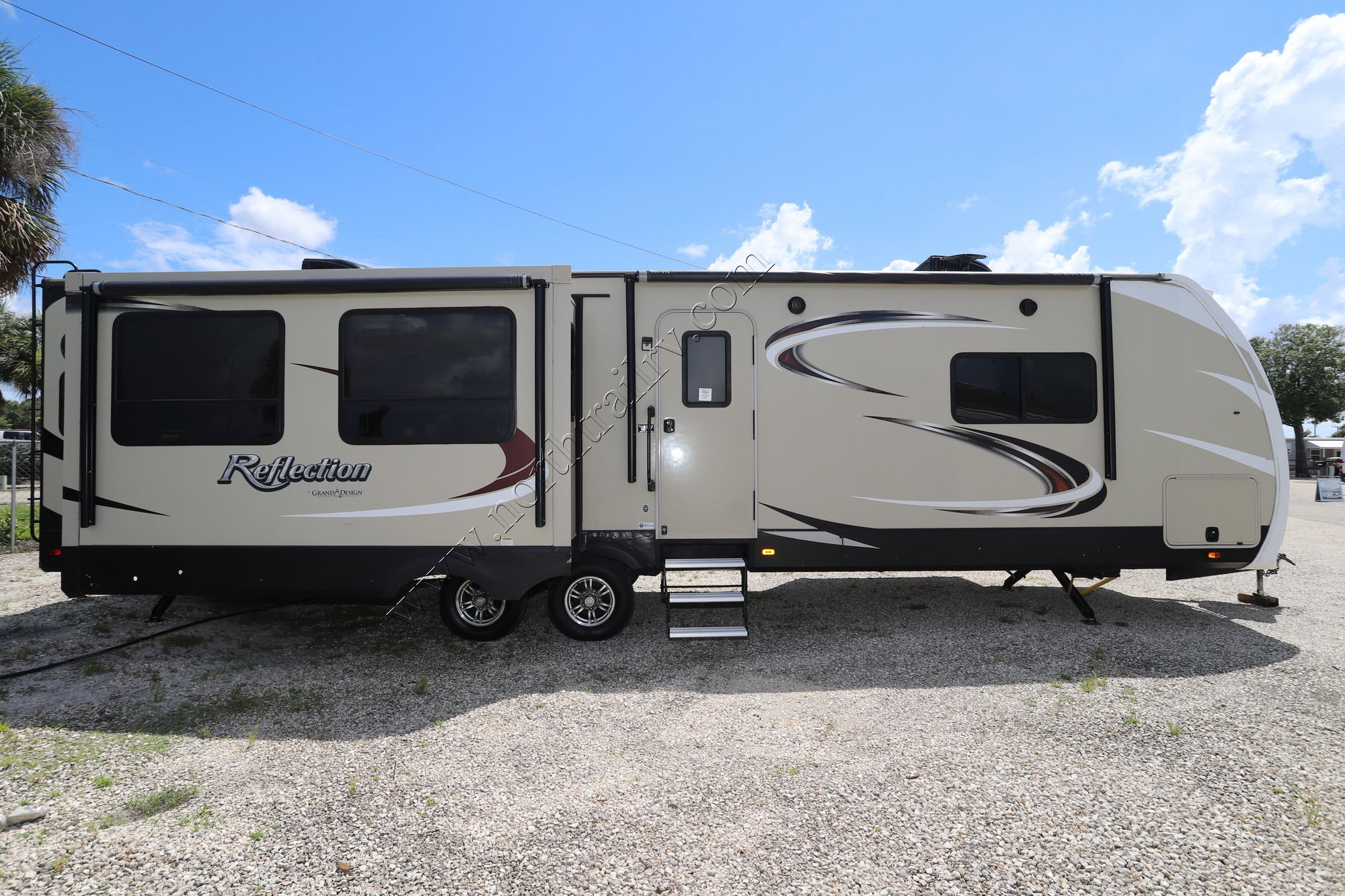 Used 2017 Grand Design Reflection 313RLTS Travel Trailer  For Sale