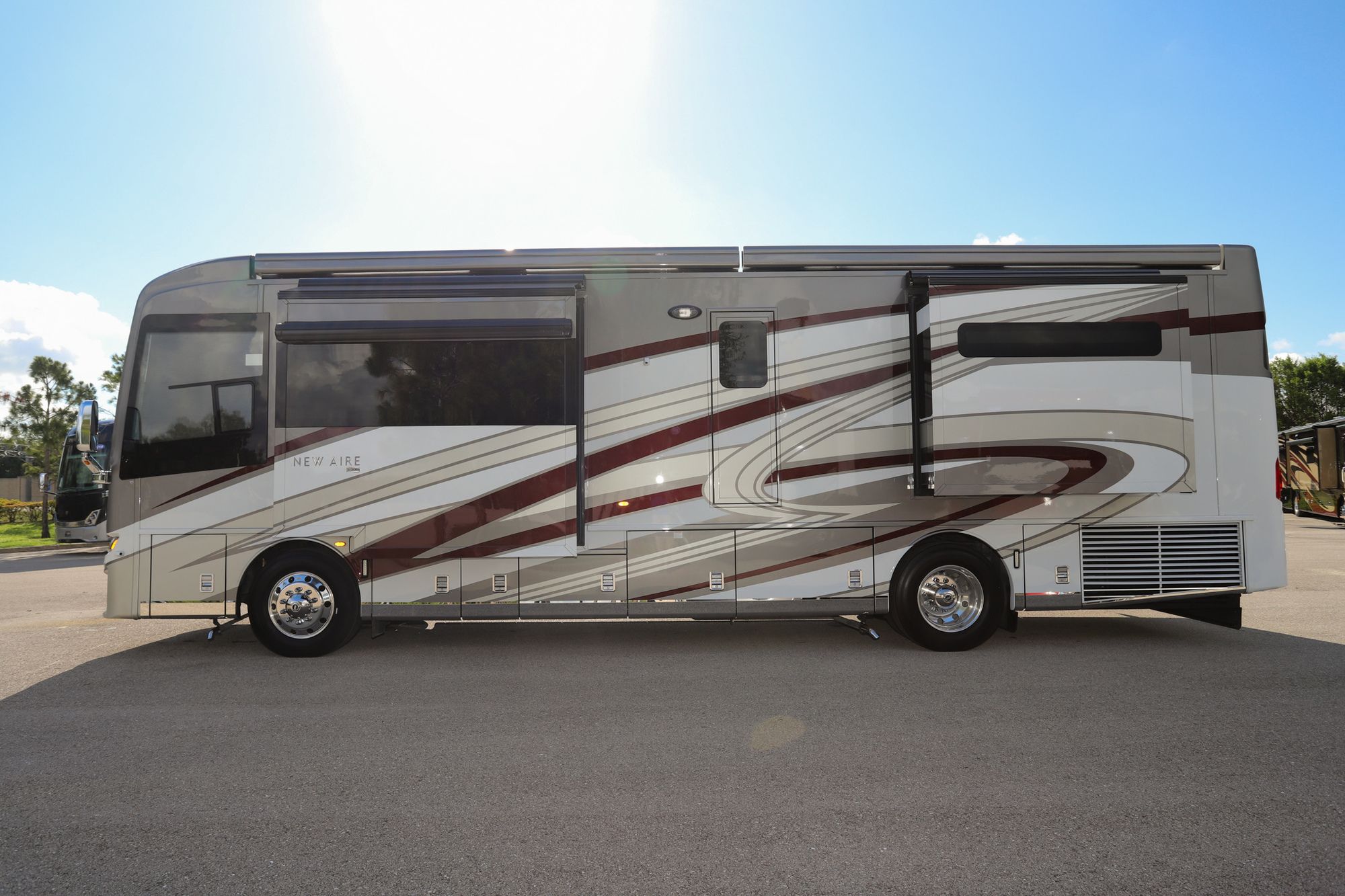 Used 2022 Newmar New Aire 3543 Class A  For Sale