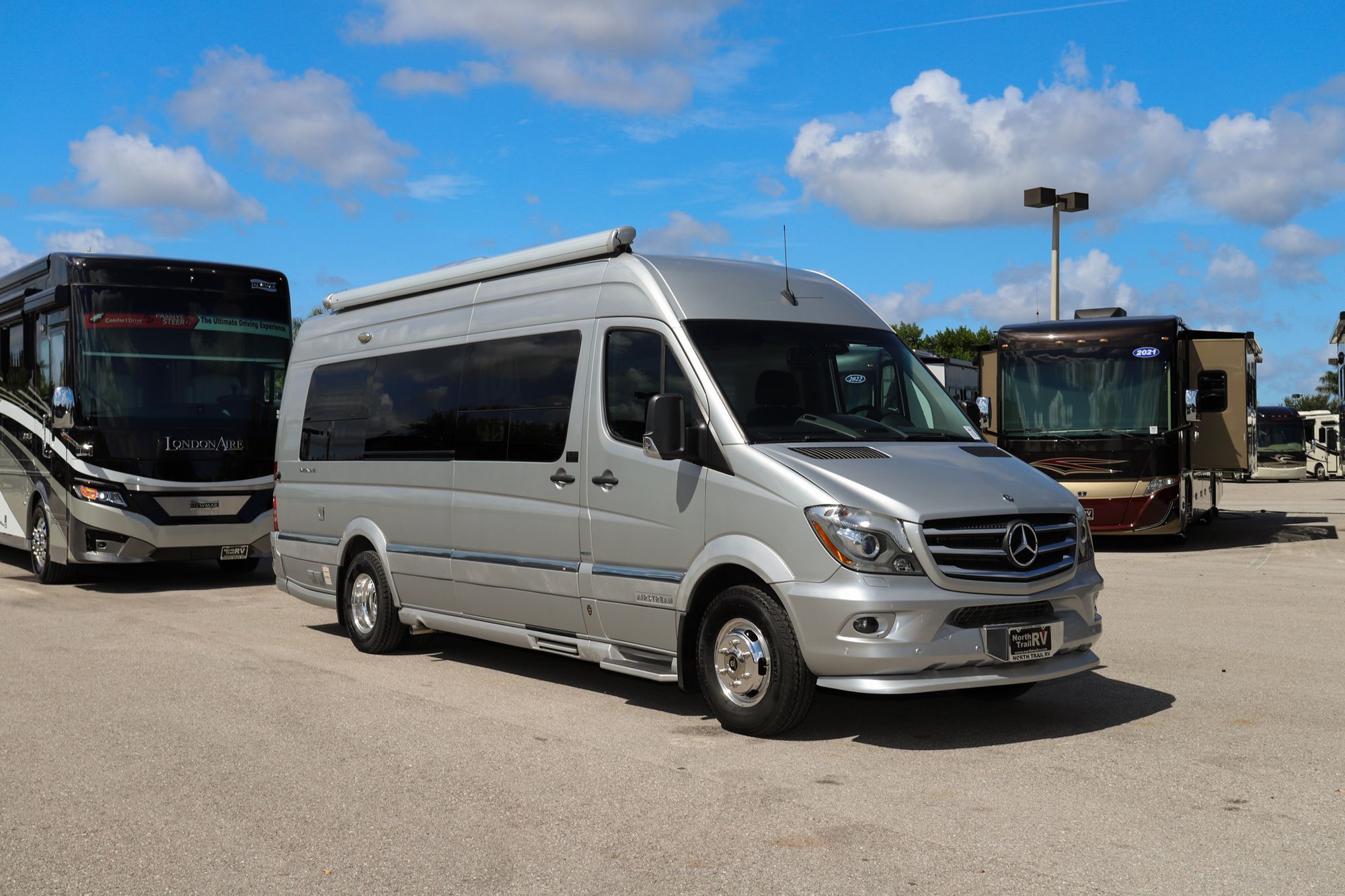 Used 2015 Airstream Interstate EXT LOUNGE Class B  For Sale