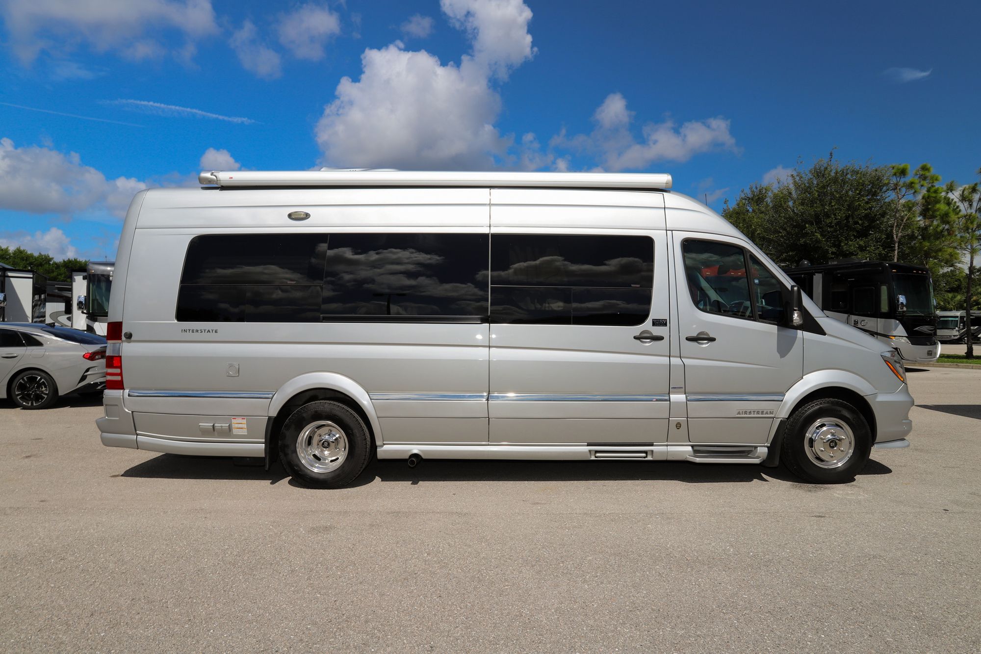 Used 2015 Airstream Interstate EXT LOUNGE Class B  For Sale