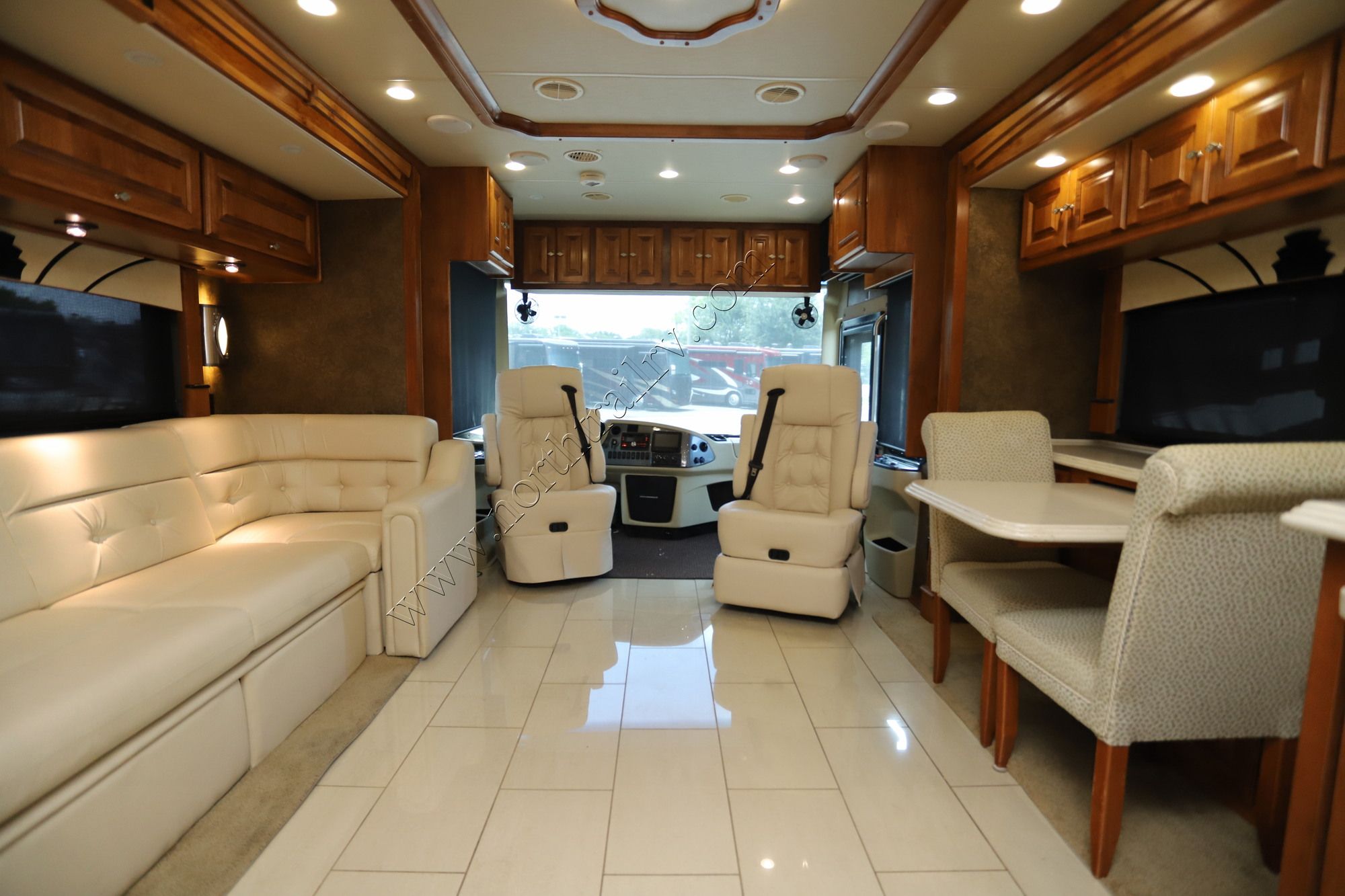 Used 2015 Tiffin Motor Homes Phaeton 40AH Class A  For Sale