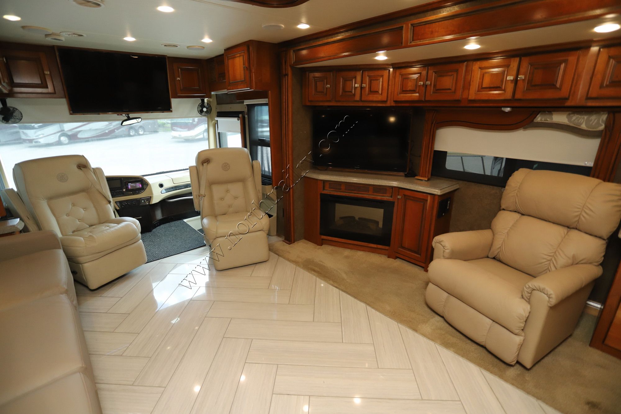 Used 2014 Tiffin Motor Homes Allegro Bus 45LP Class A  For Sale