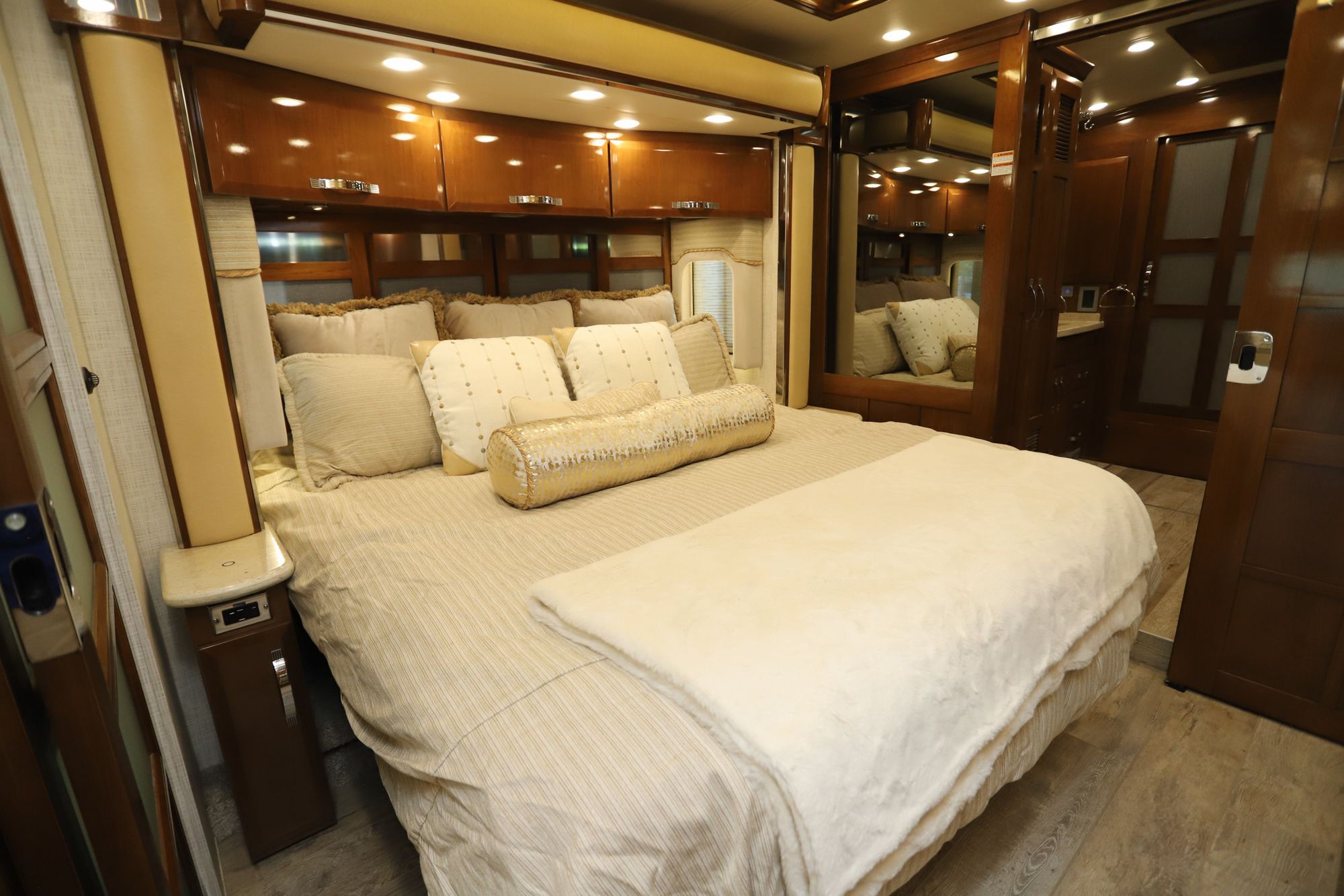 Used 2020 Newmar King Aire 4533 Class A  For Sale
